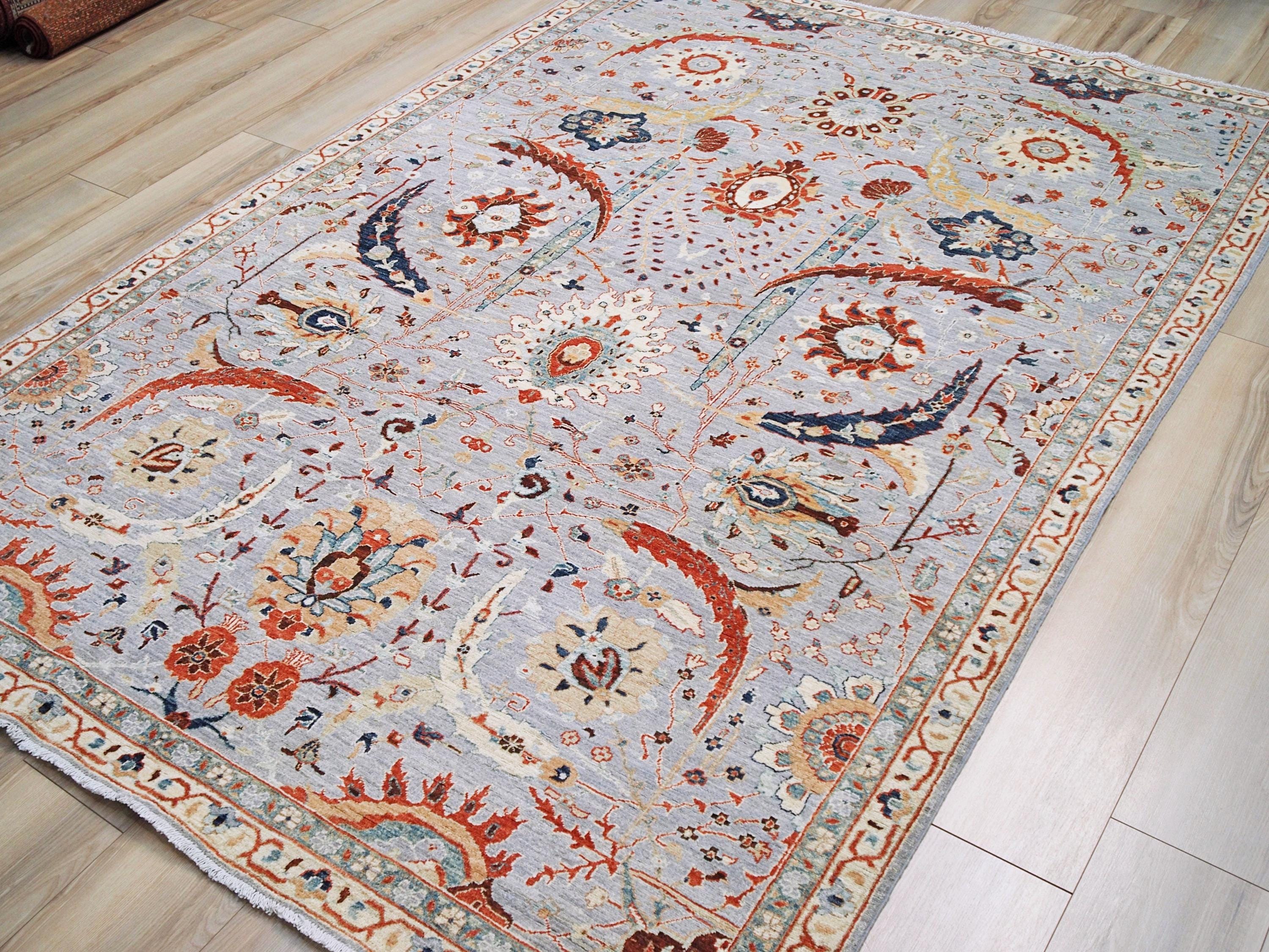 6x9 Ft Light Grey Serapi Rug - Hand Knotted Oriental Rug - Floral Design