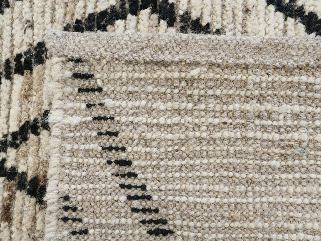 19 Ft White & Black Moroccan Rug - Afghan Wool Hallway Rug