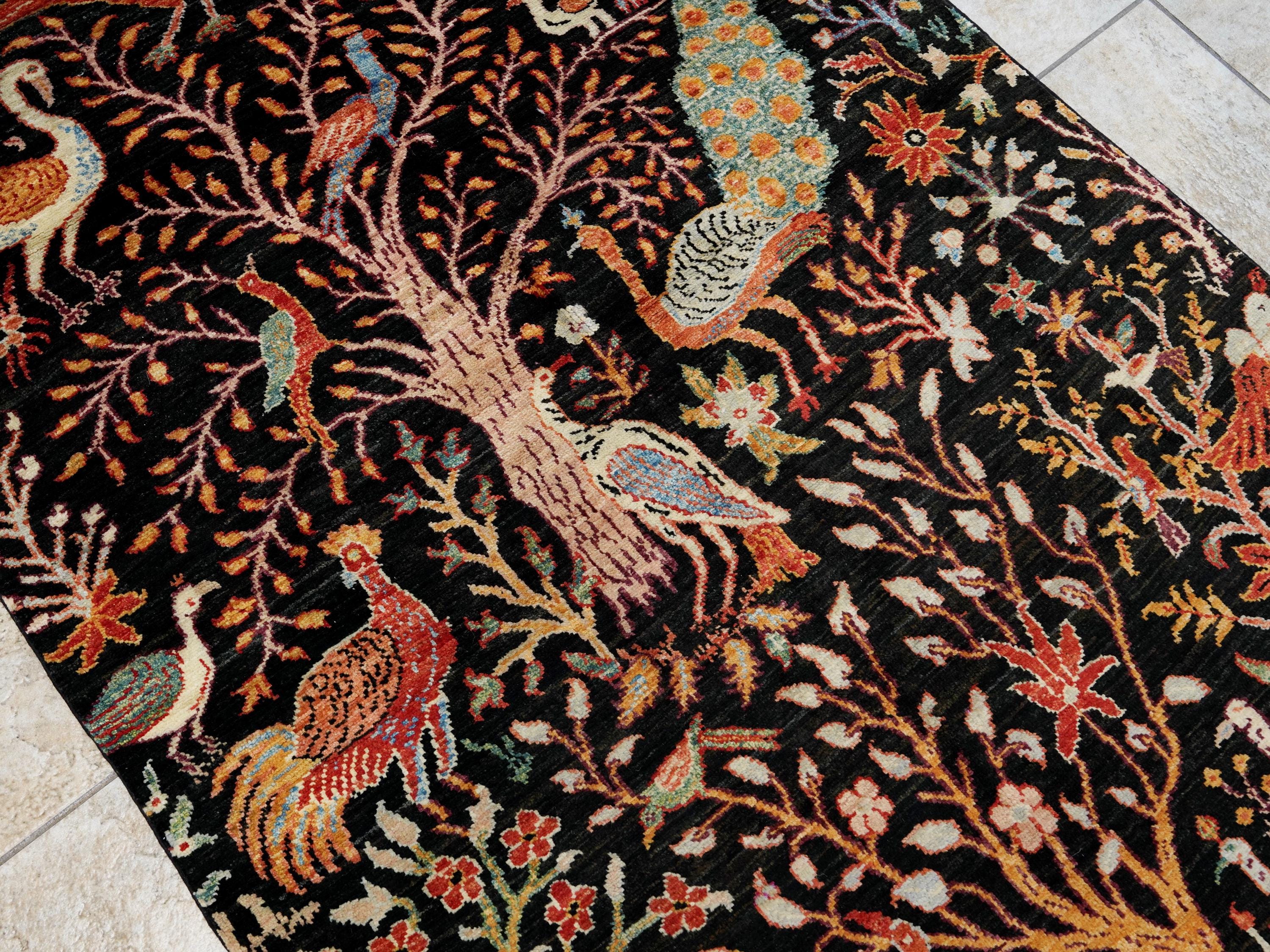 4x6 Ft Black Bird Rug - Hand Knotted Oriental Rug