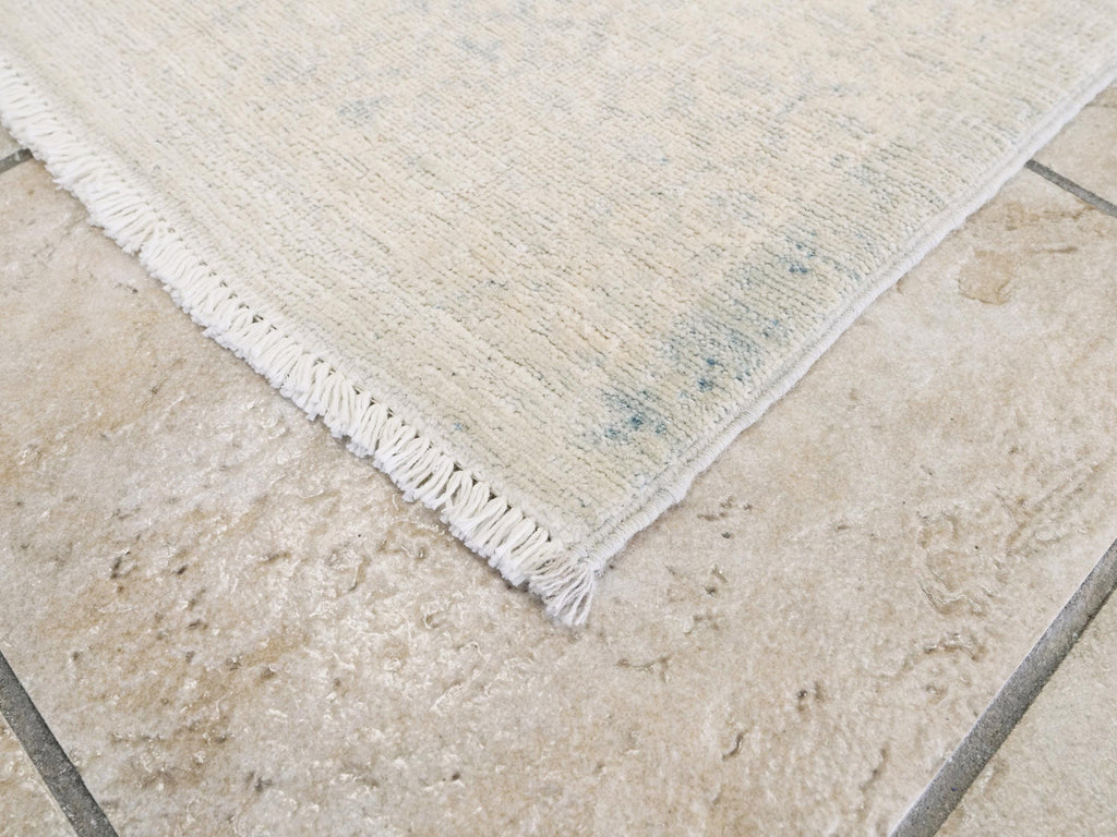6x9 Ft White Heriz Rug - Hand Knotted Oriental Area Rug