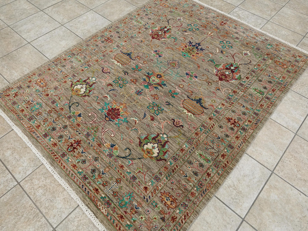 5x7 Ft Brown Serapi Rug - Hand Knotted Oriental Rug - Floral Design