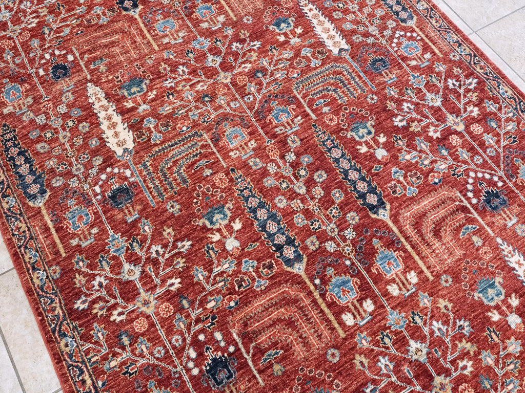 5x7 Ft Red Serapi Rug - Hand Knotted Oriental Rug - All Over Design