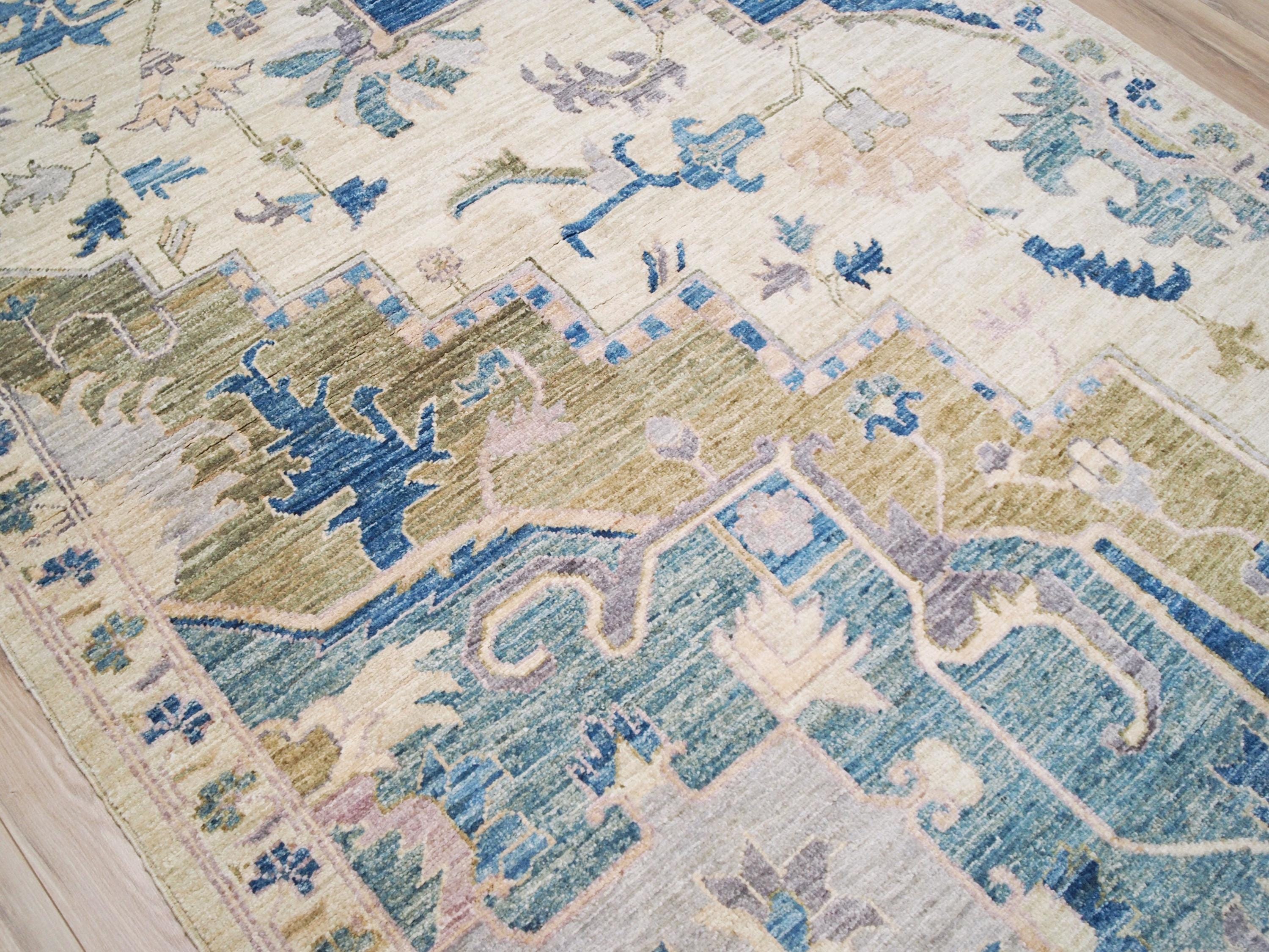 4x6 Ft Blue & Beige Heriz Rug - Hand Knotted Oriental Rug
