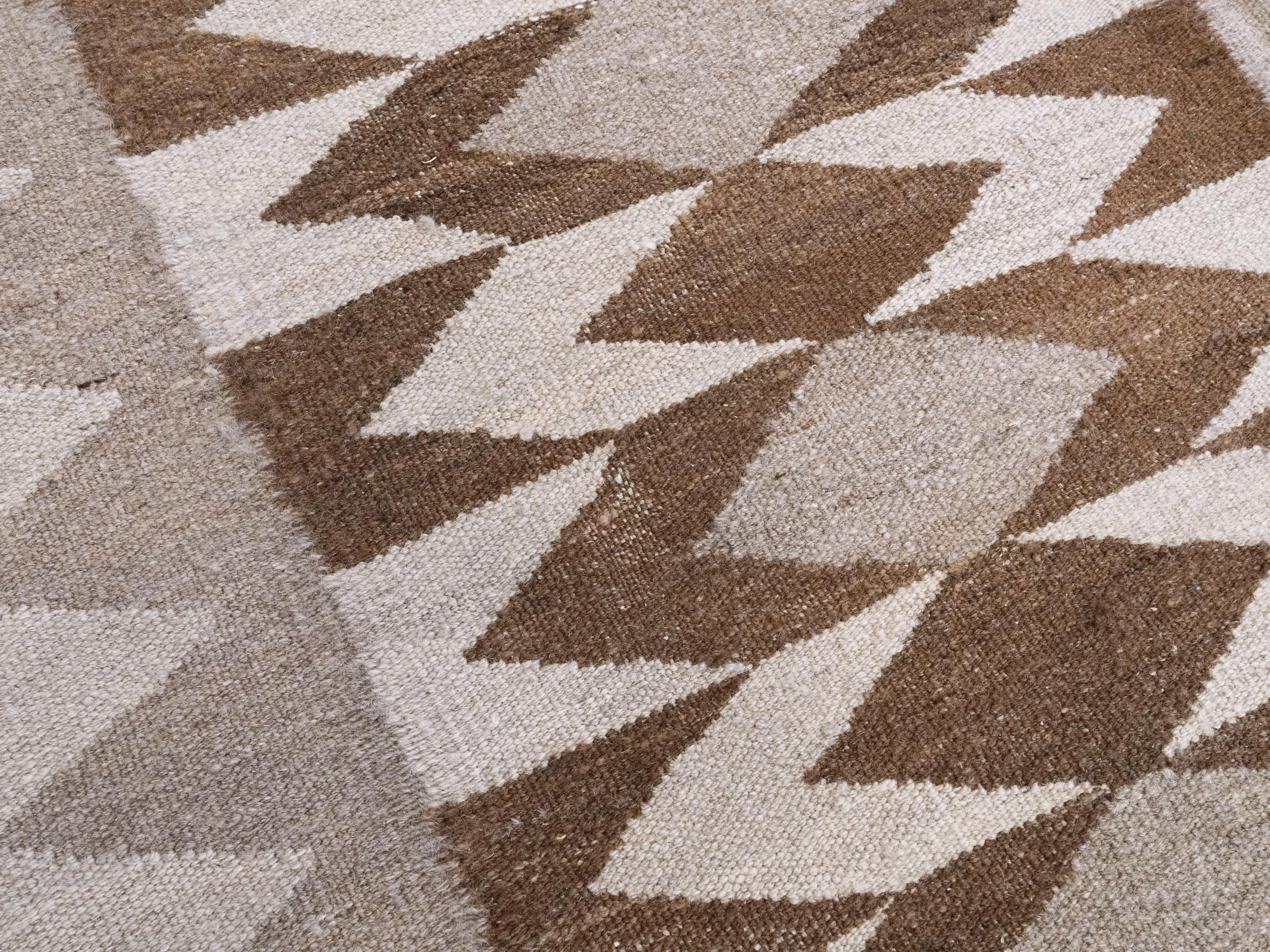 8x10 Ft Brown & Beige Kilim Rug - Flat Weave Area Rug - Geometric Design
