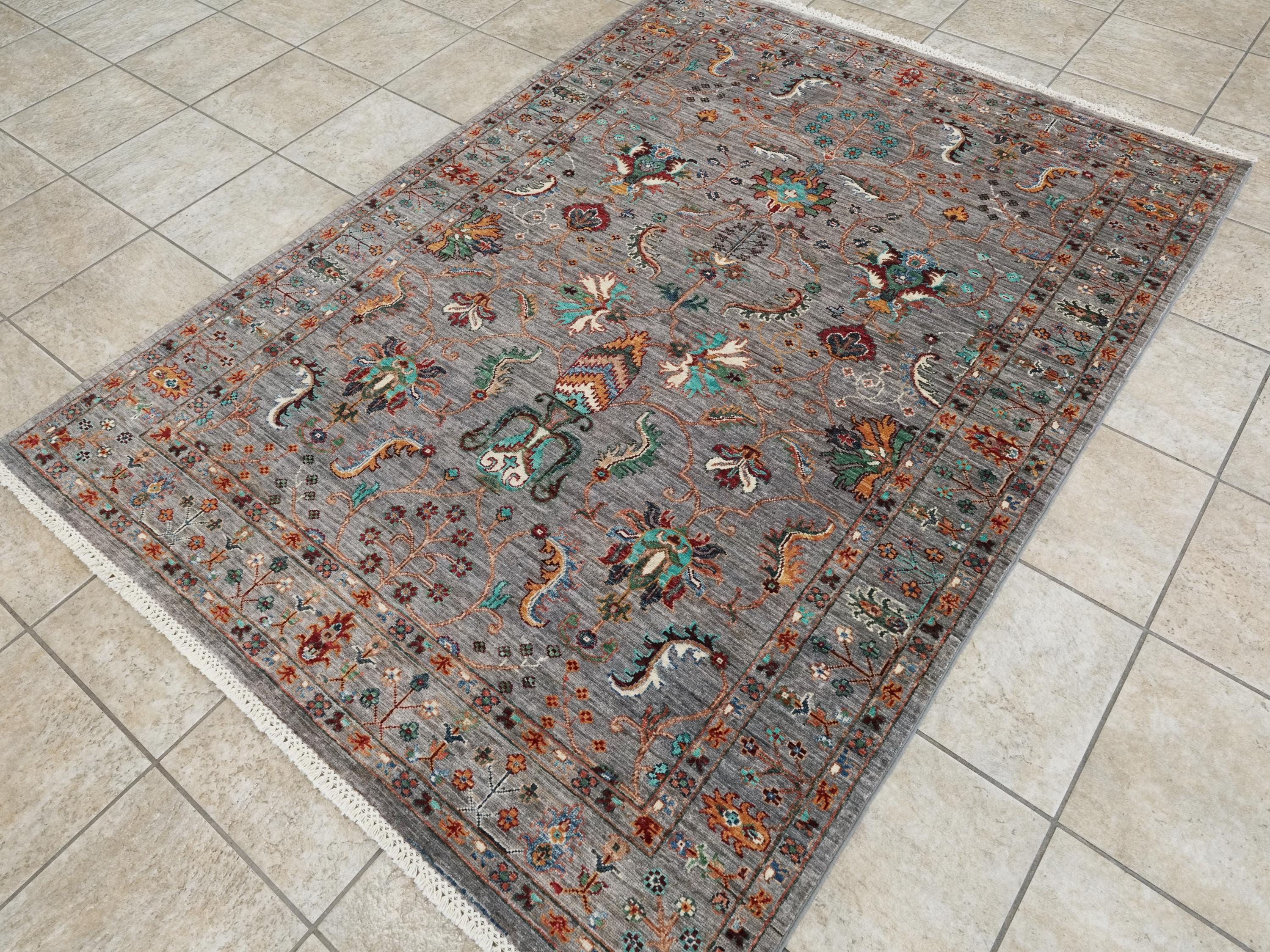 5x7 Ft Gray Serapi Rug - Hand Knotted Floral Rug