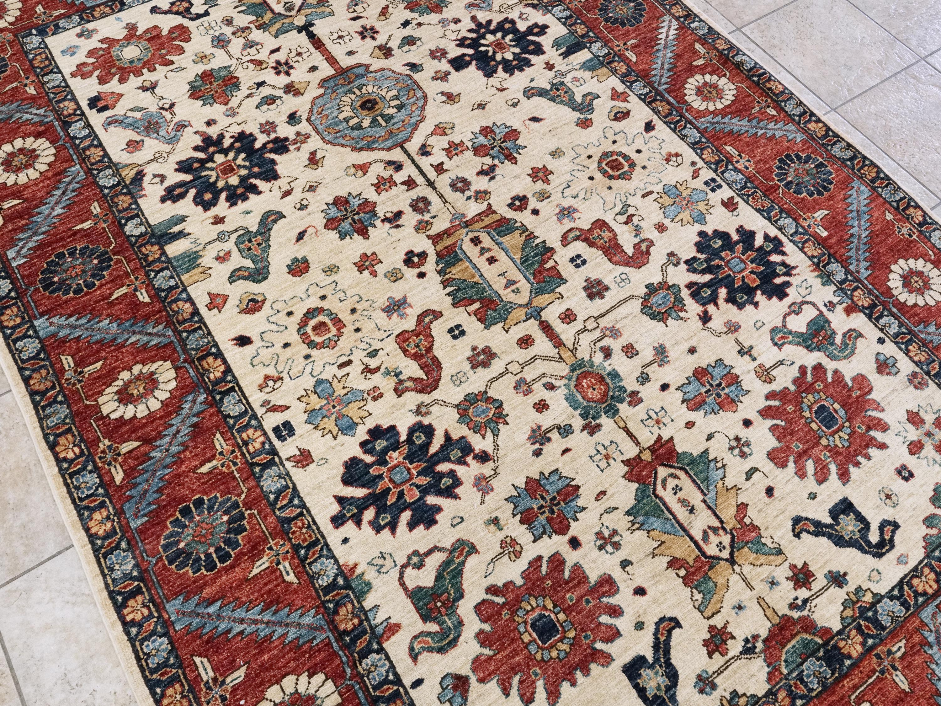 6x9 Ft Red & Beige Serapi Rug - Oriental Area Rug - Floral Design
