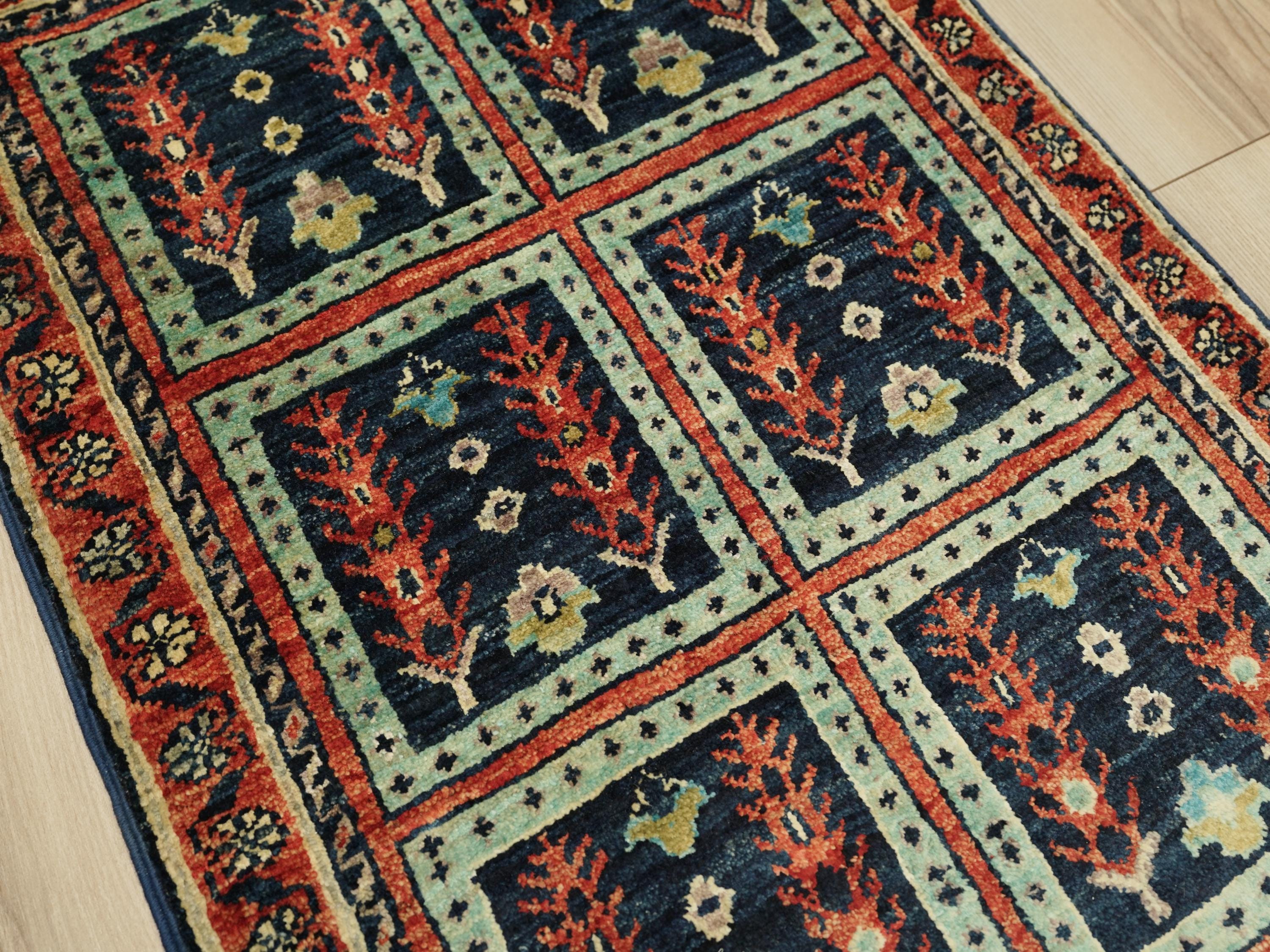 2x3 Ft Handmade Red & Green Heriz Rug - Wool Area Rug