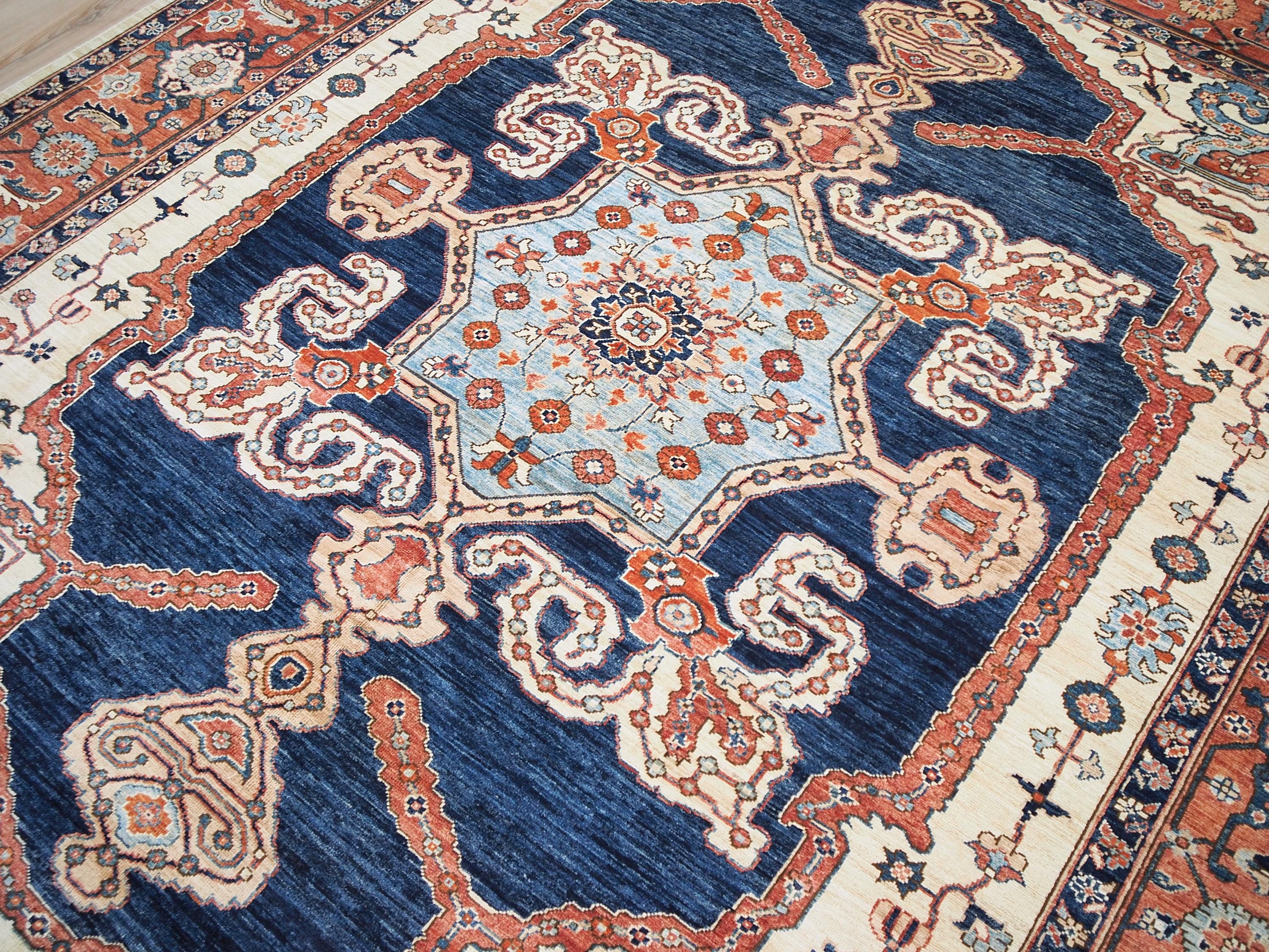 8x10 Ft Blue & Red Heriz Rug: Hand -Knotted Oriental Wool Rug