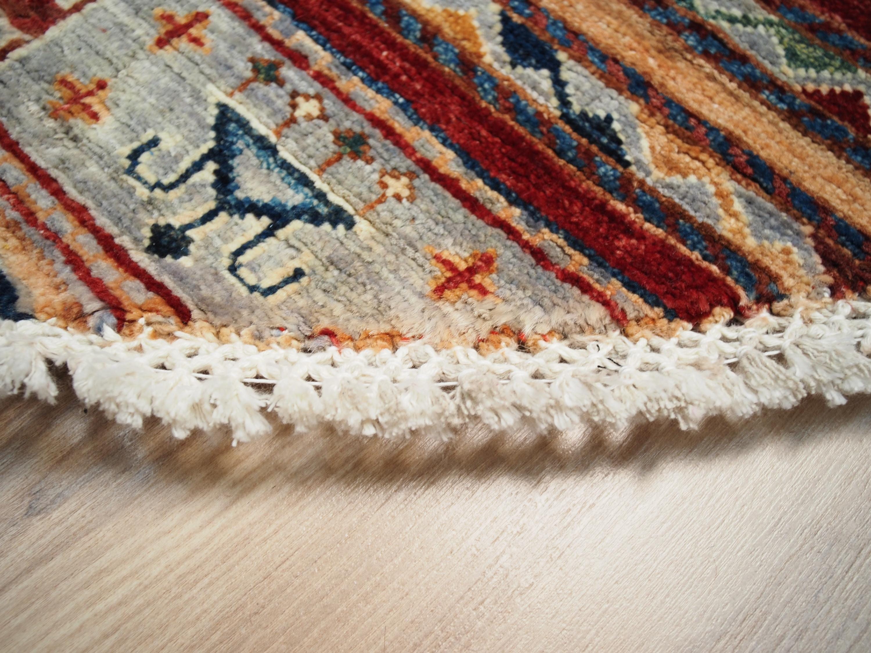 5x5 Ft Gray Khorjin Rug - Round Oriental Wool Rug