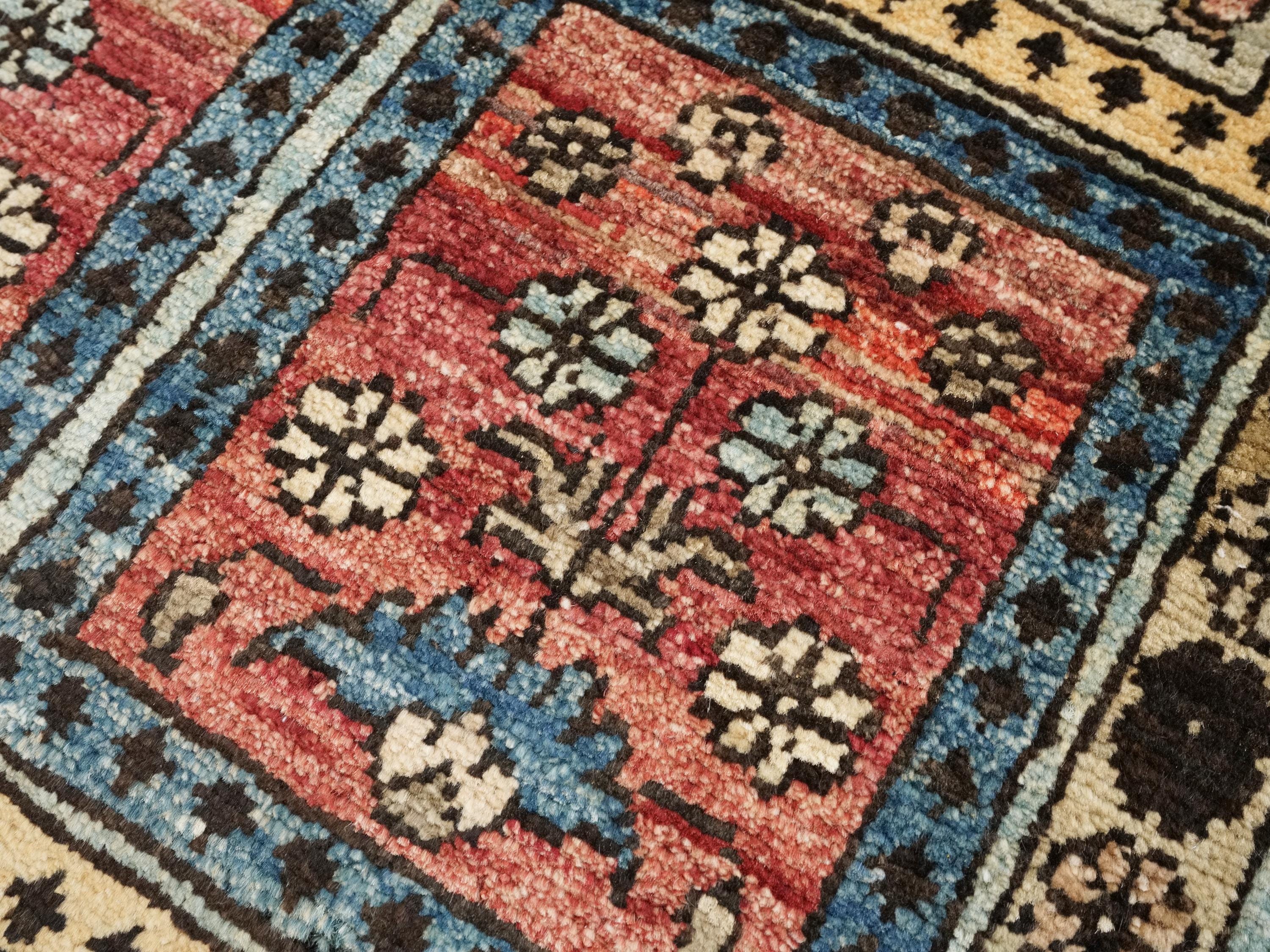 2x3 Ft Hand Knotted Heriz Wool Rug - Yellow & Blue Accent Rug