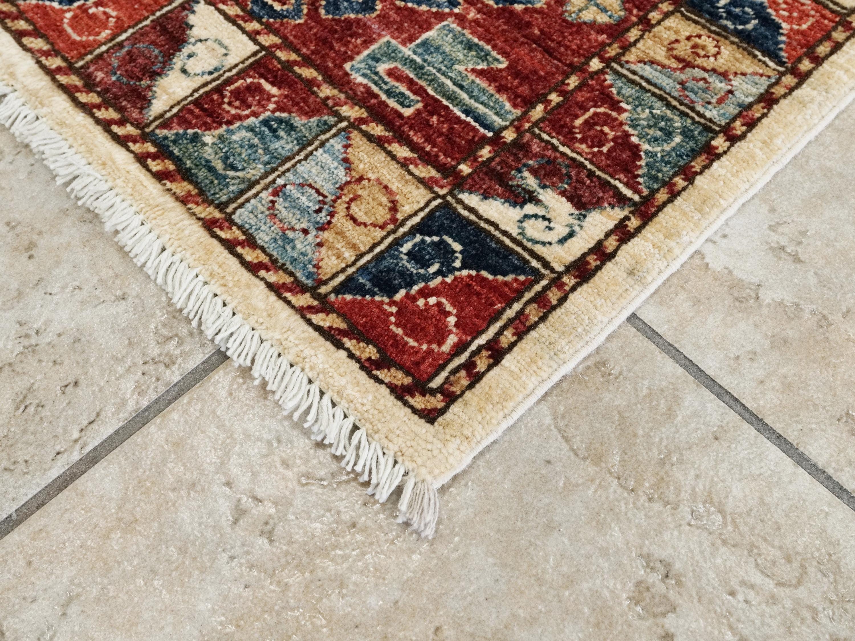 5x8 Ft Red & Beige Heriz Rug - Geometric Oriental Rug