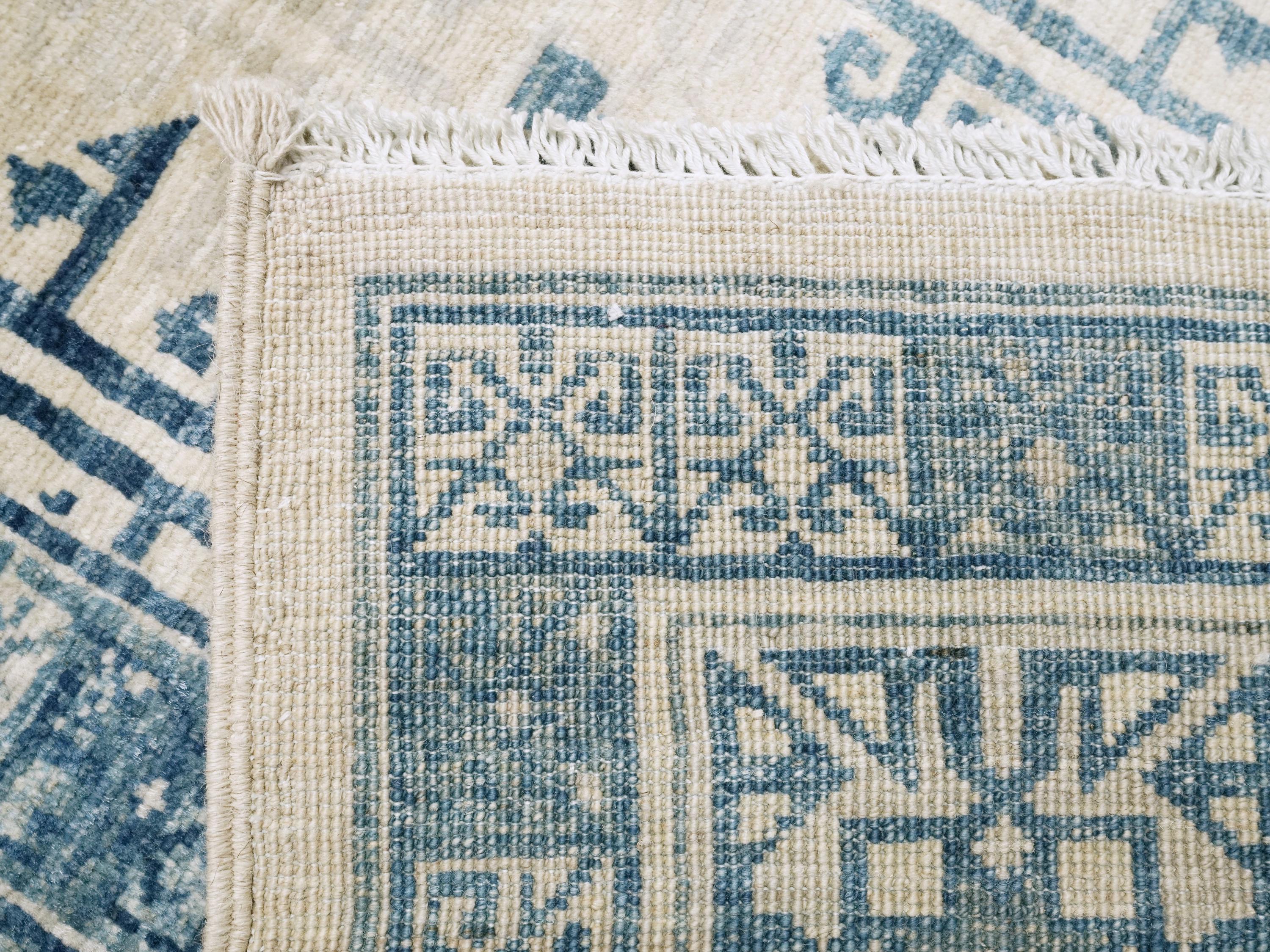 5x8 Ft Blue & White Heriz Rug - Hand Knotted Area Rug