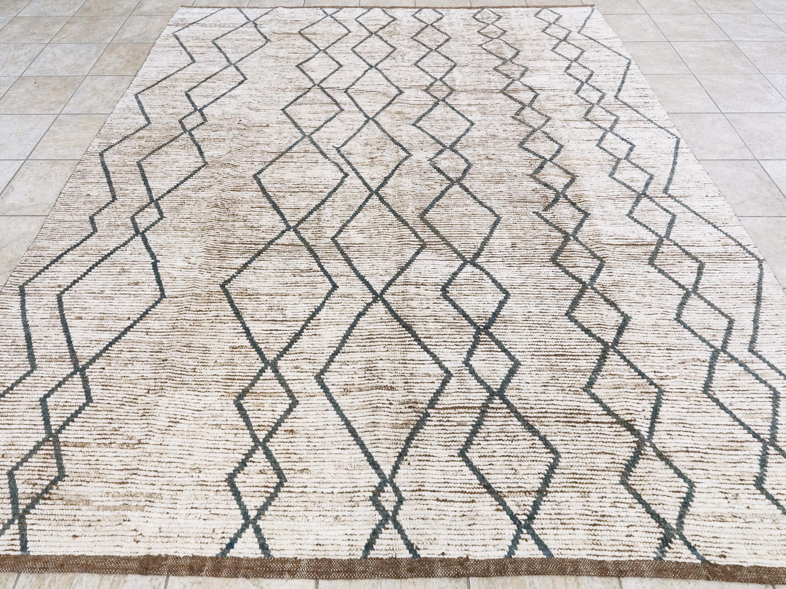 8x10 Ft White & Blue Moroccan Rug - Hand Knotted Wool Area Rug