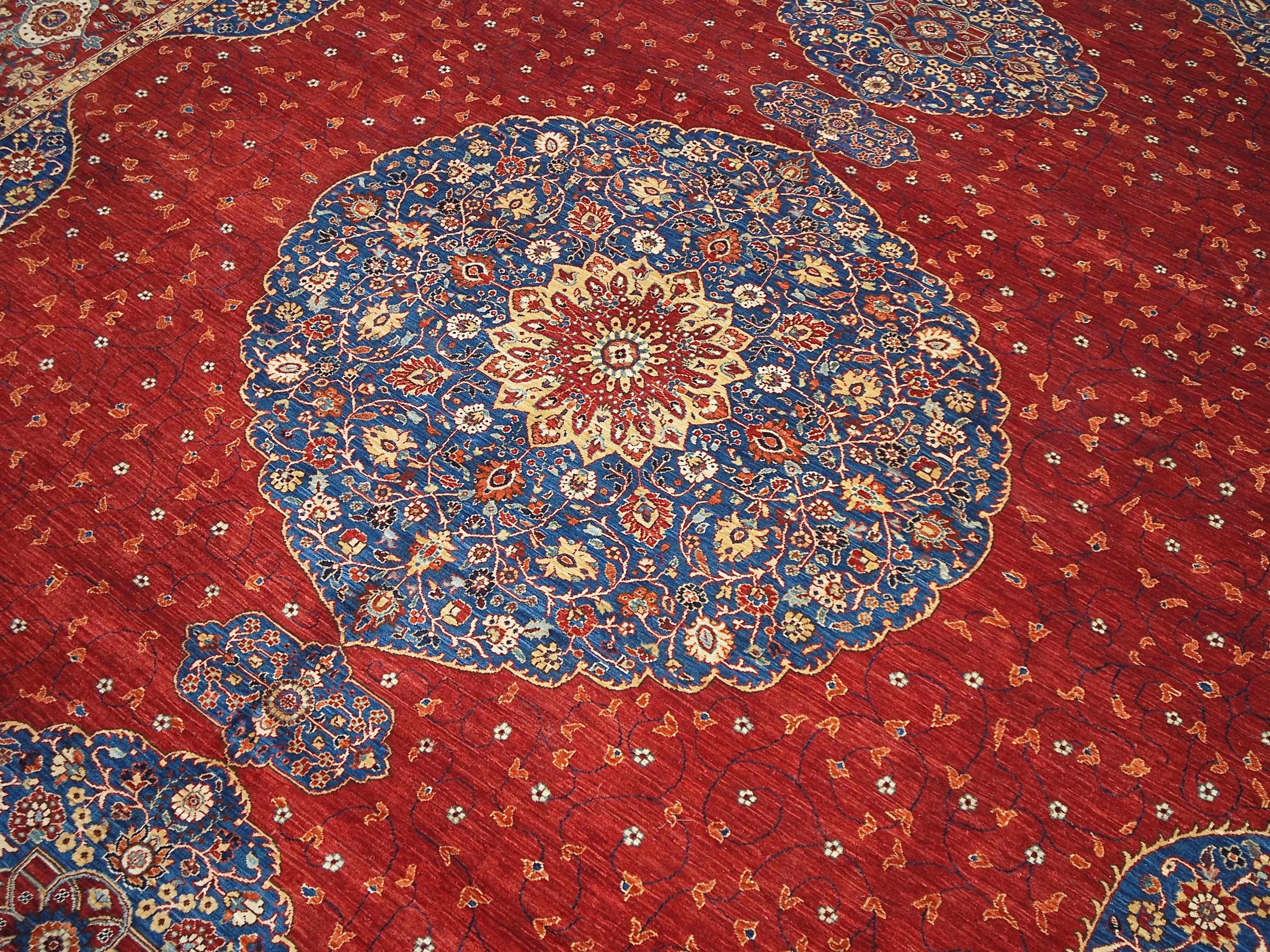 10x14 Ft Red Serapi Rug - Hand Knotted Wool Medallion Rug