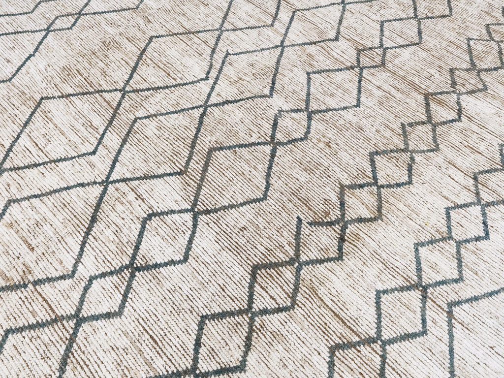 8x10 Ft White & Blue Moroccan Rug - Hand Knotted Wool Area Rug