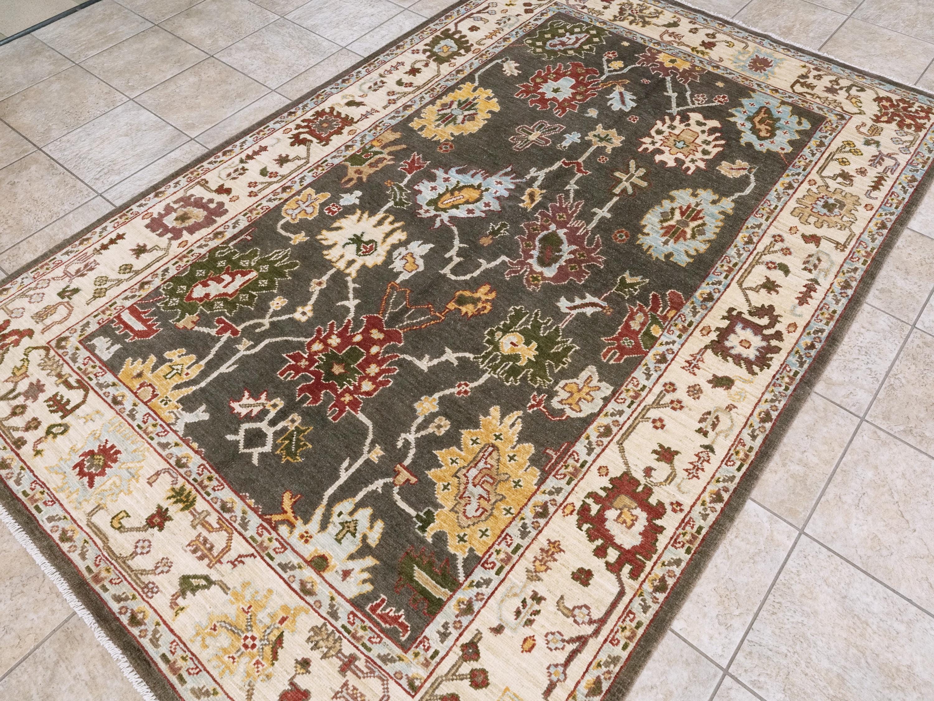 6x9 Ft Green & Beige Oushak Rug - Oriental Area Rug - Floral Design