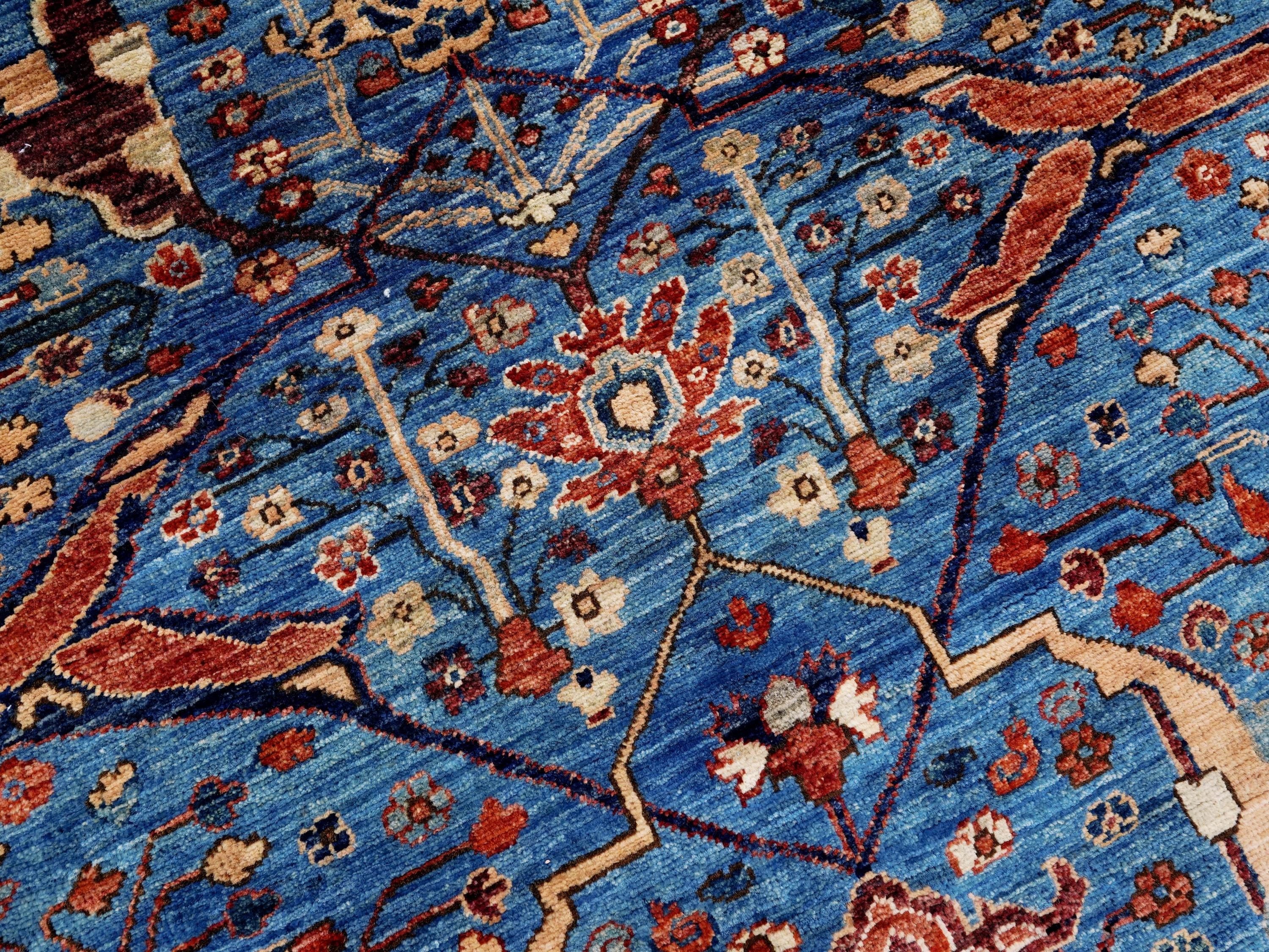 5x7 Ft Blue Serapi Rug - Hand Knotted Oriental Rug - Persian Design