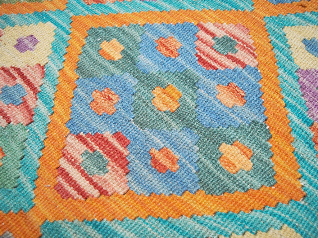 4x6 Ft Tribal Kilim Rug - Flat Weave Scandinavian Style