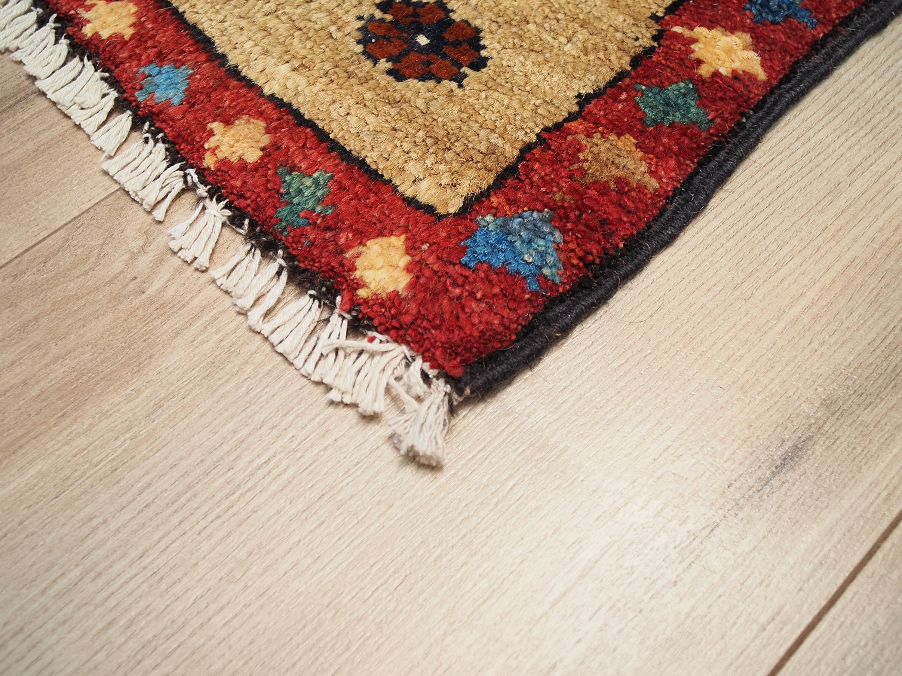 1x2 Ft Hand Knotted Wool Serapi Rug - Beige Floral Accent Rug