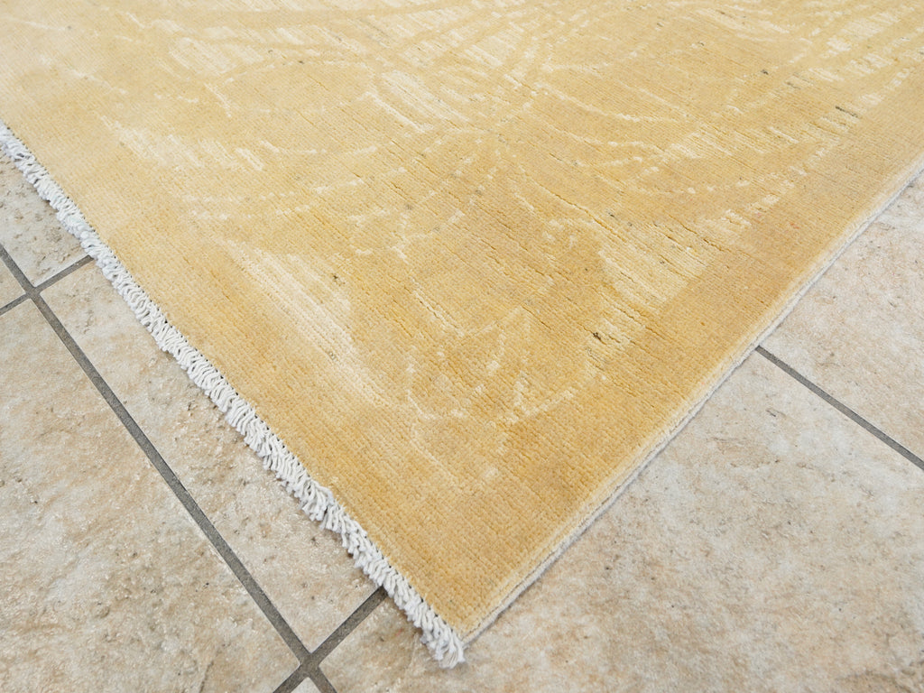 8x10 Ft Beige Gabbeh Rug - Large Neutral Tone-on-Tone Area Rug - Modern Subtle Pattern