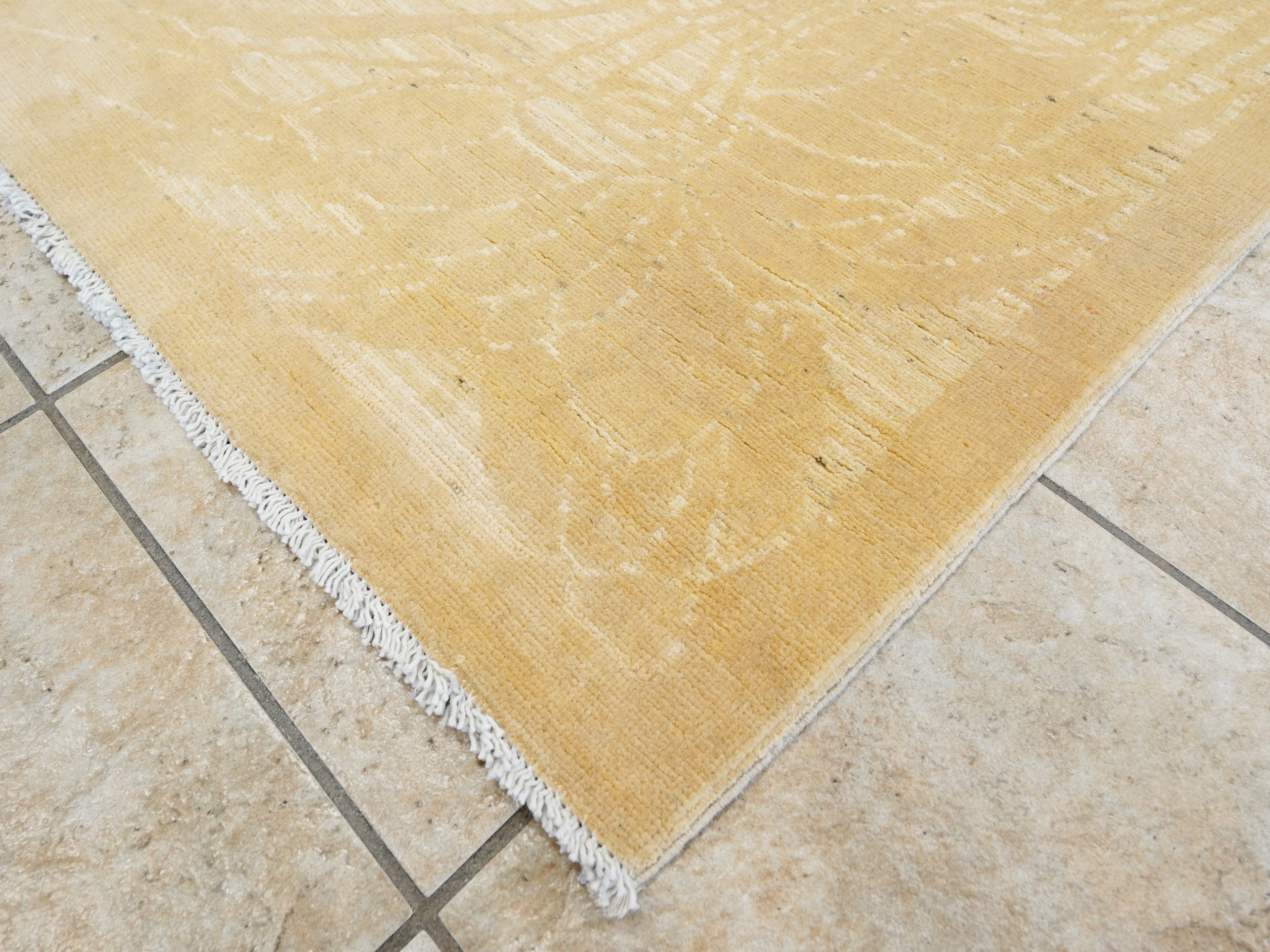 8x10 Ft Beige Gabbeh Rug - Large Neutral Tone-on-Tone Area Rug - Modern Subtle Pattern