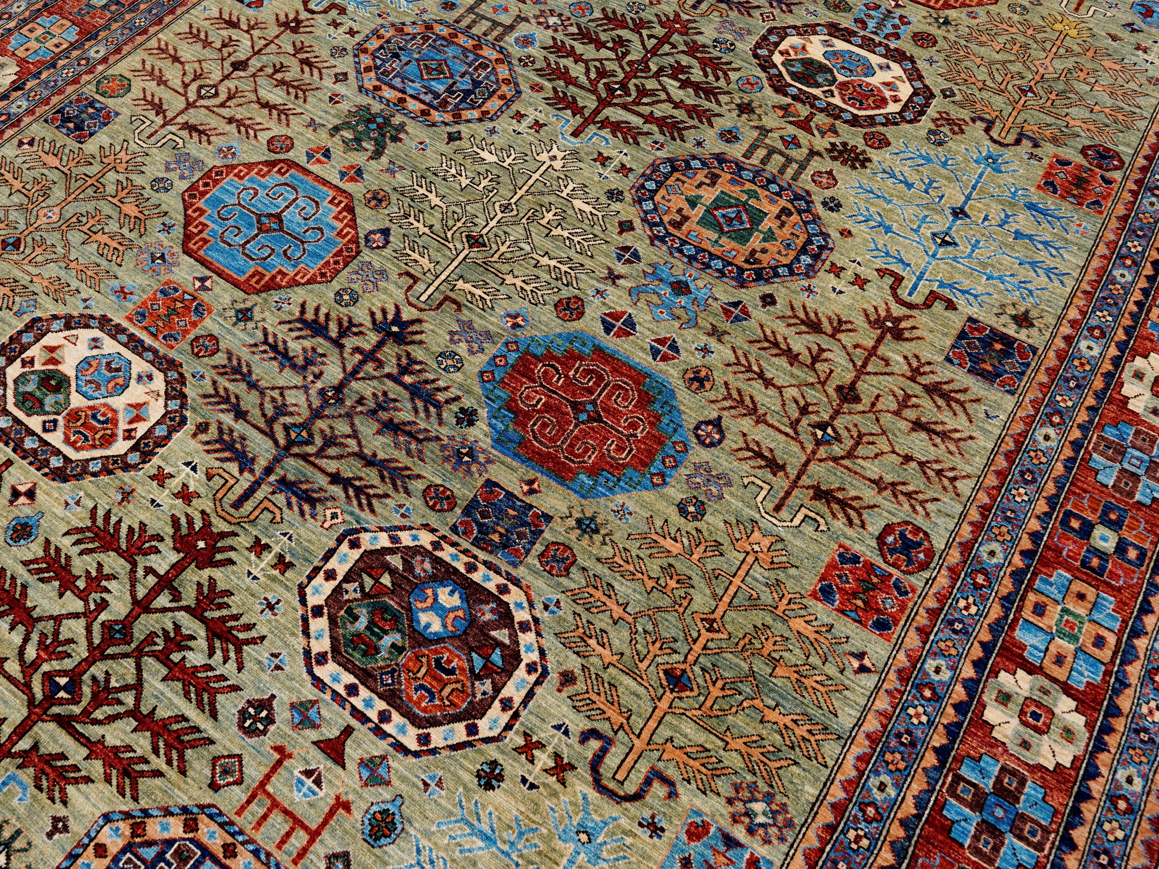 9x12 Ft Green Heriz Rug - Traditional Living Room Rug