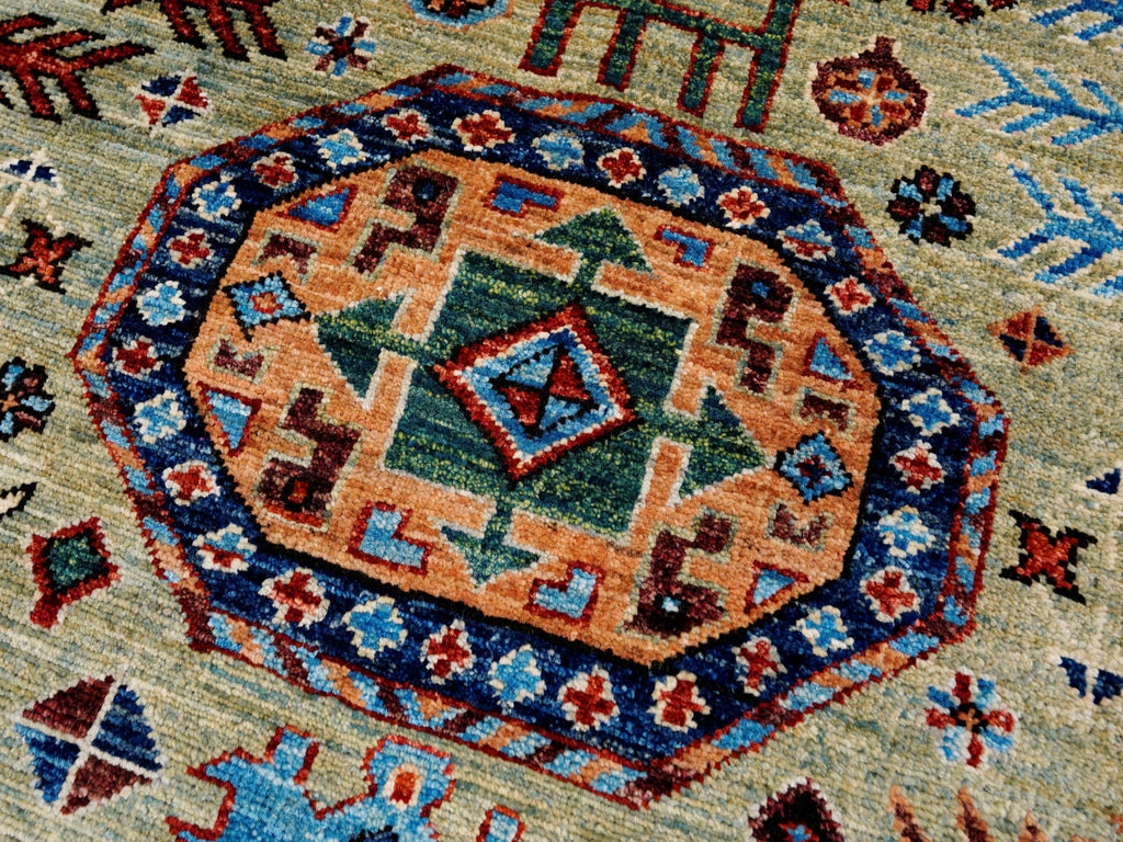 9x12 Ft Green Heriz Rug - Traditional Living Room Rug