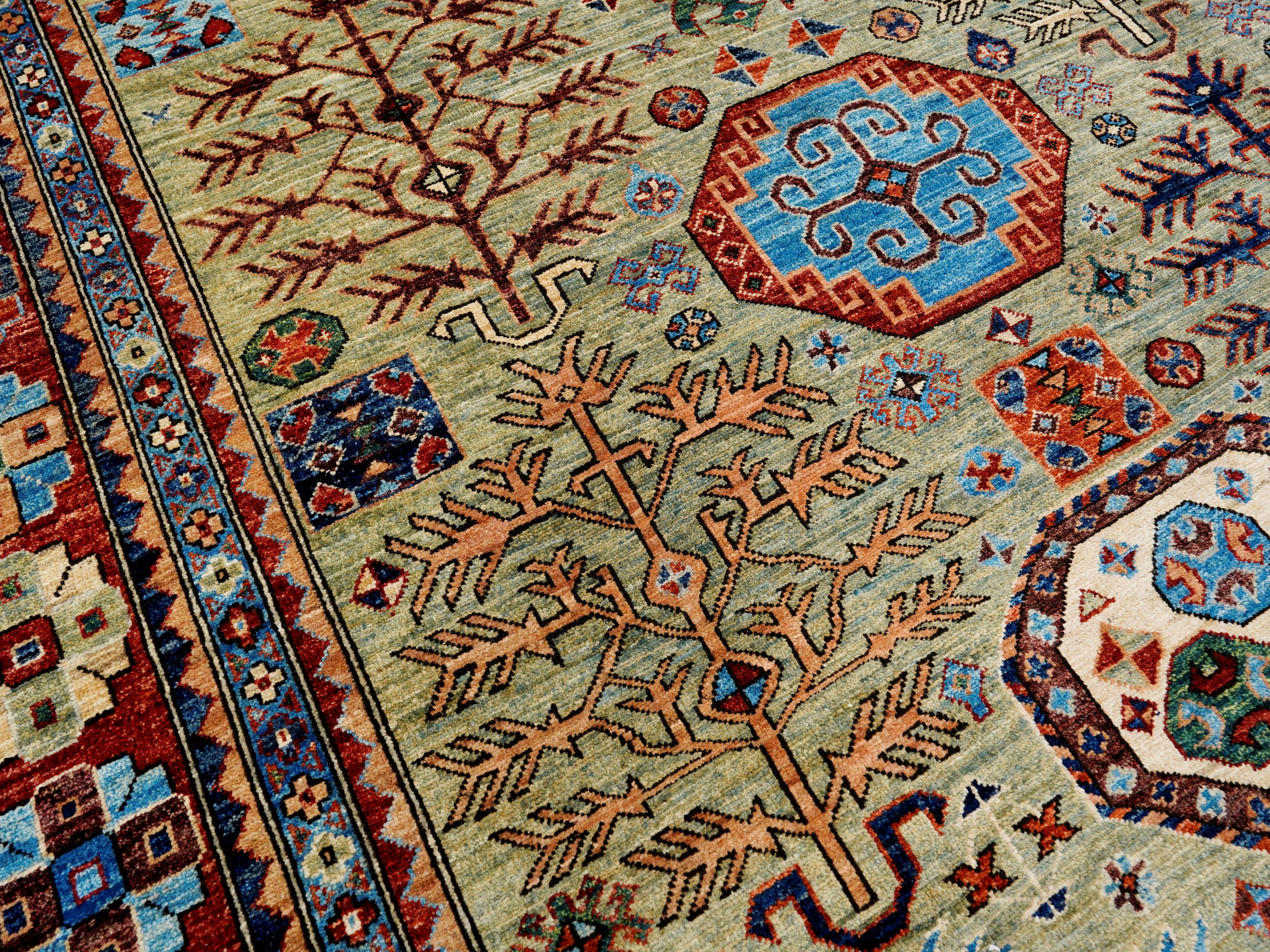 9x12 Ft Green Heriz Rug - Traditional Living Room Rug