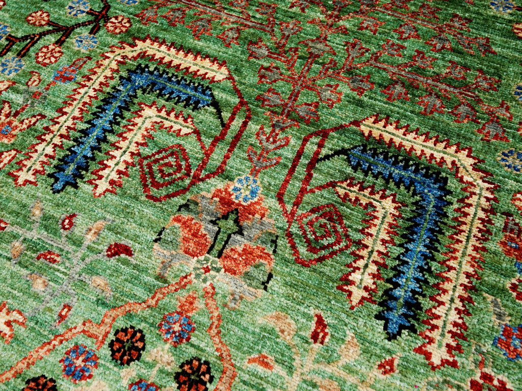 9x12 Green Serapi Rug – Traditional Living Room Rug - Floral Design