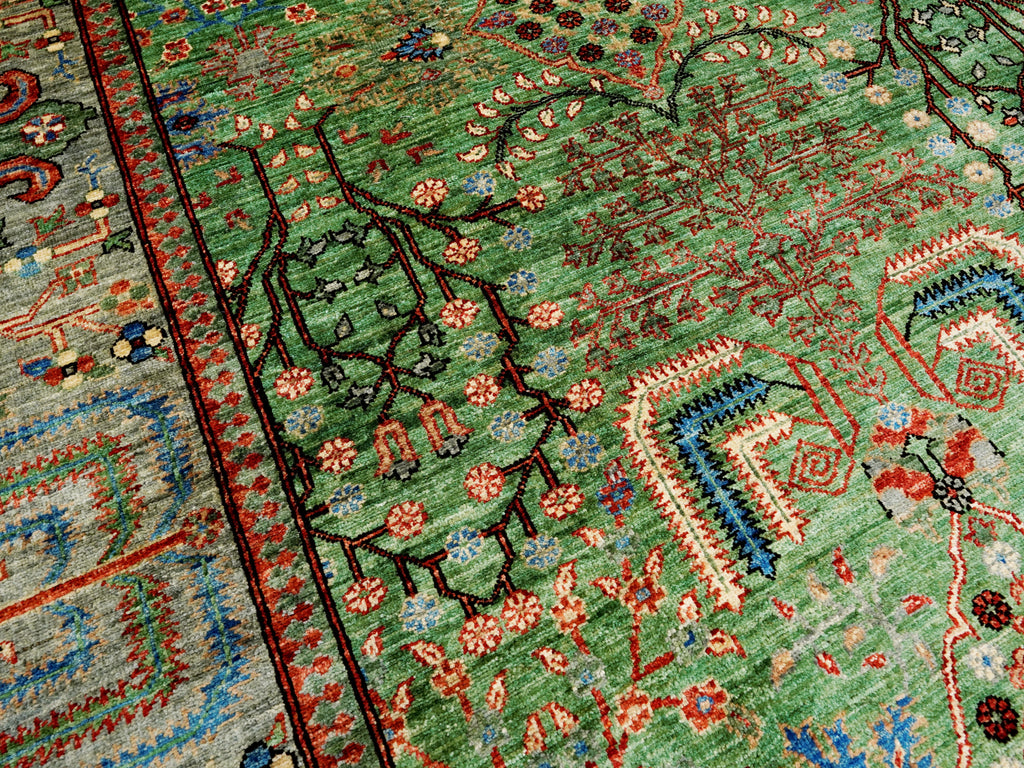 9x12 Green Serapi Rug – Traditional Living Room Rug - Floral Design