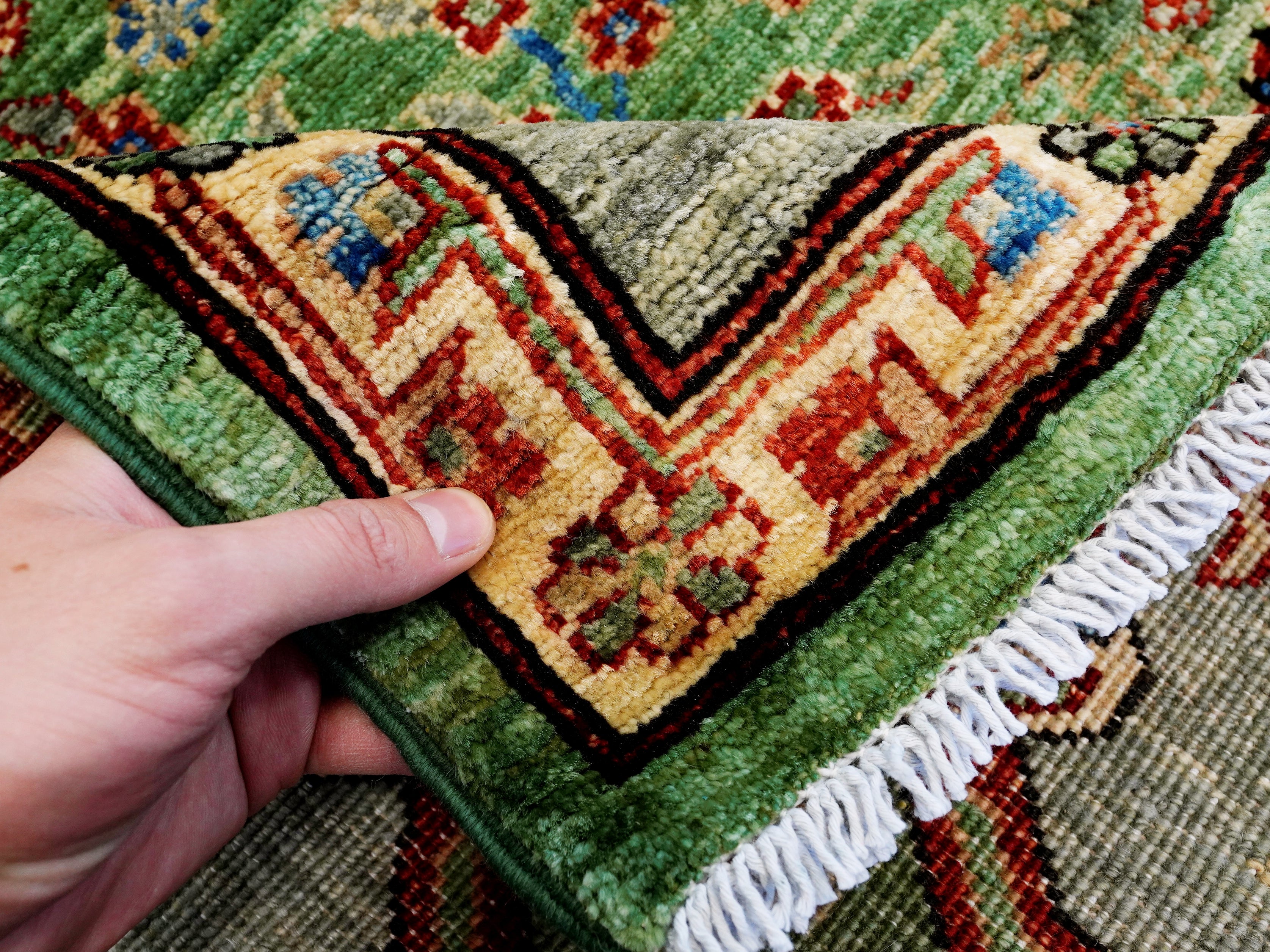 9x12 Green Serapi Rug – Traditional Living Room Rug - Floral Design