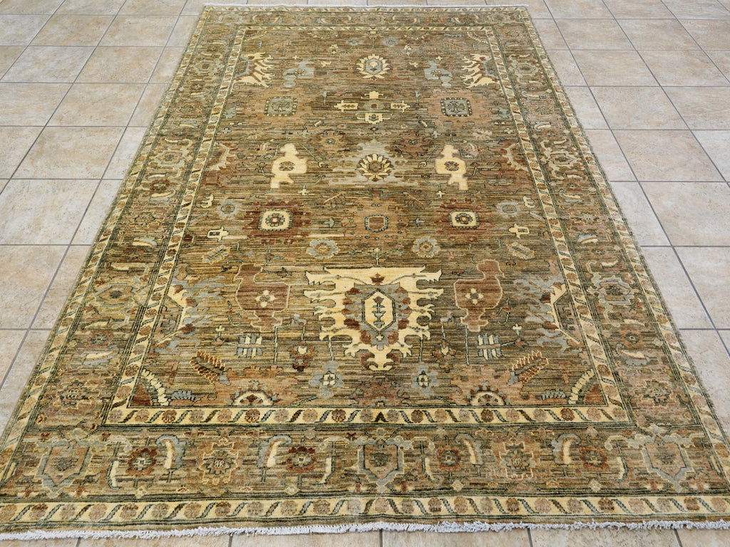 6x9 Ft Neutral Serapi Rug - Oriental Area Rug - Beige Brown Floral Design