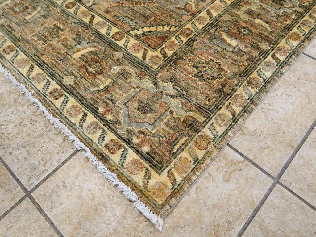 6x9 Ft Neutral Serapi Rug - Oriental Area Rug - Beige Brown Floral Design