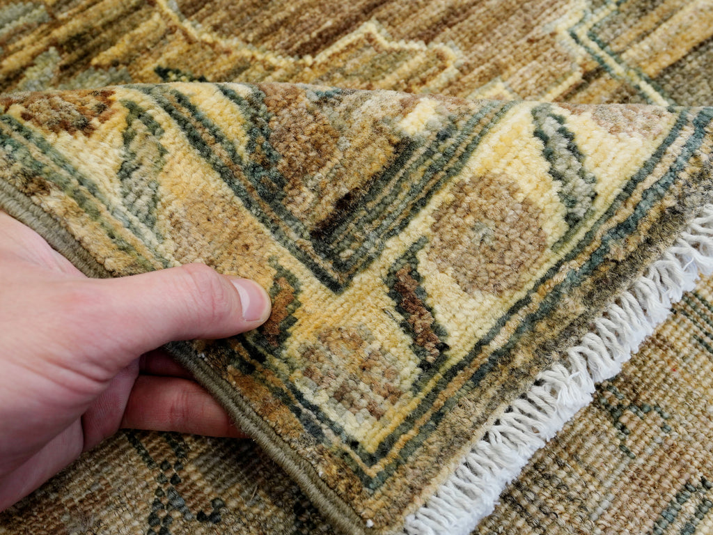 6x9 Ft Neutral Serapi Rug - Oriental Area Rug - Beige Brown Floral Design