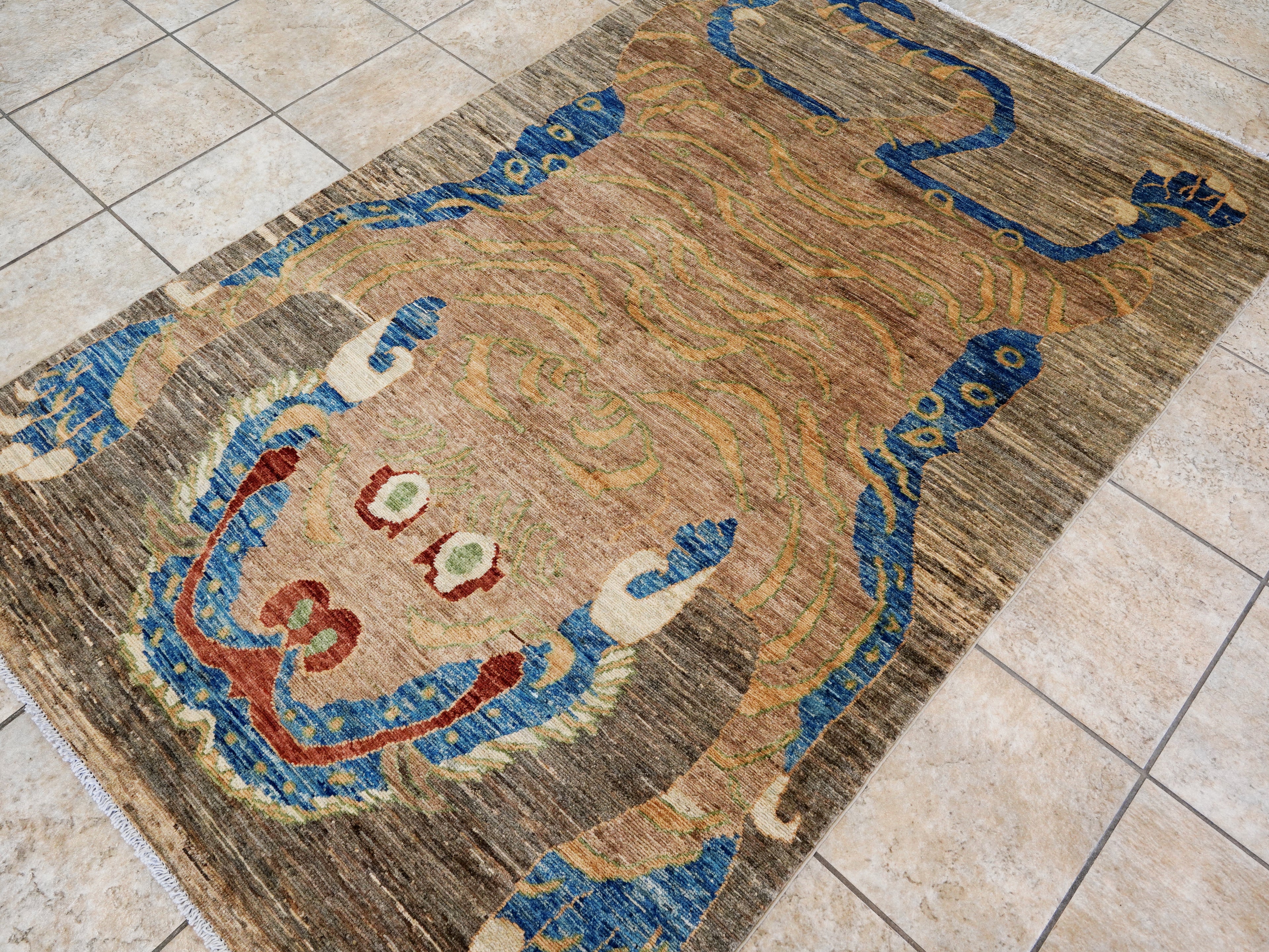 4x6 Ft Neutral Tiger Rug - Hand Knotted Wool Rug