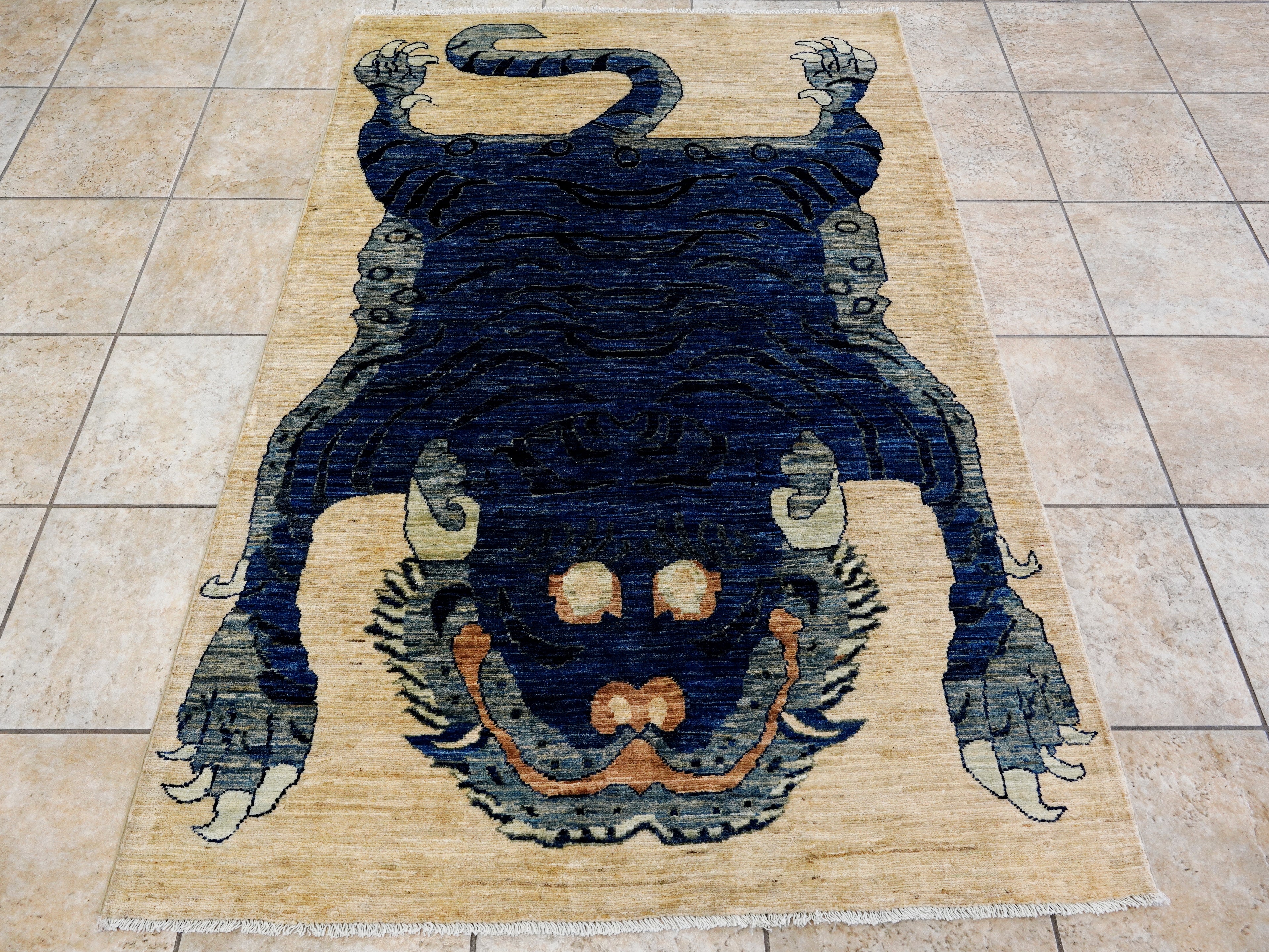 4x6 Ft Blue Tiger Rug - Hand Knotted Wool Rug