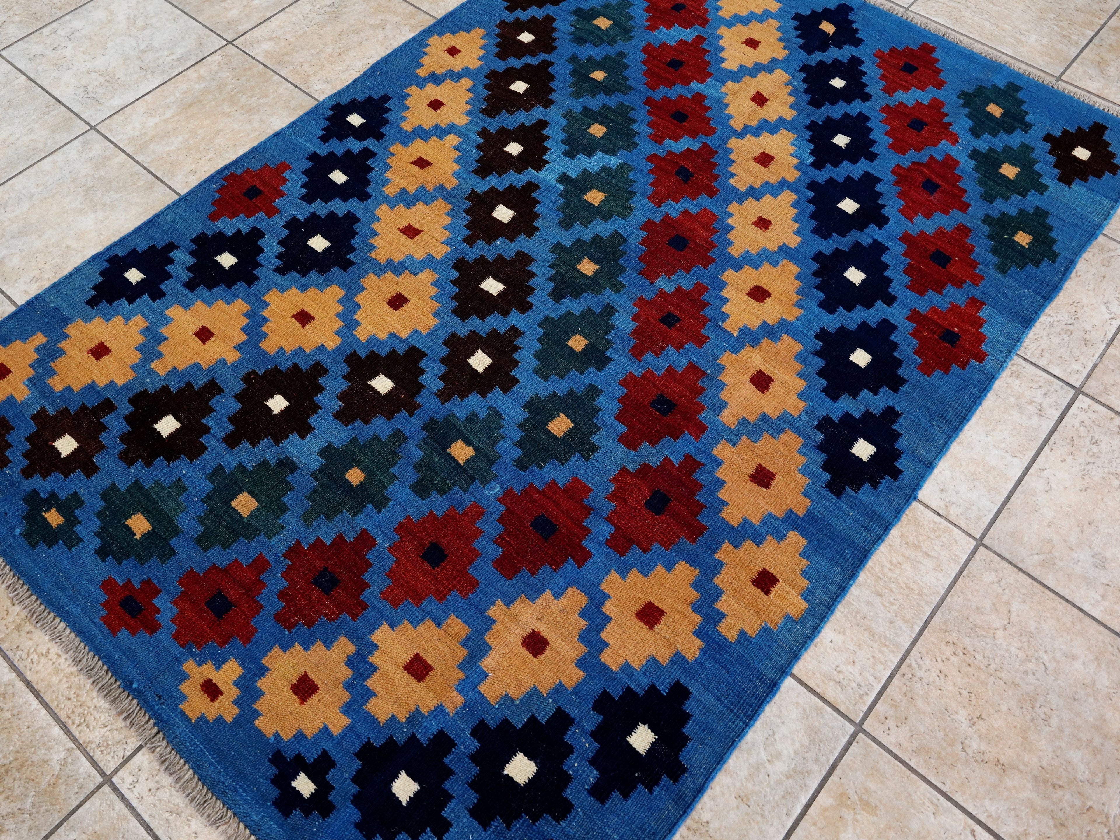 4x6 Ft Blue Kilim Rug - Tribal Flat Weave - Scandinavian Design