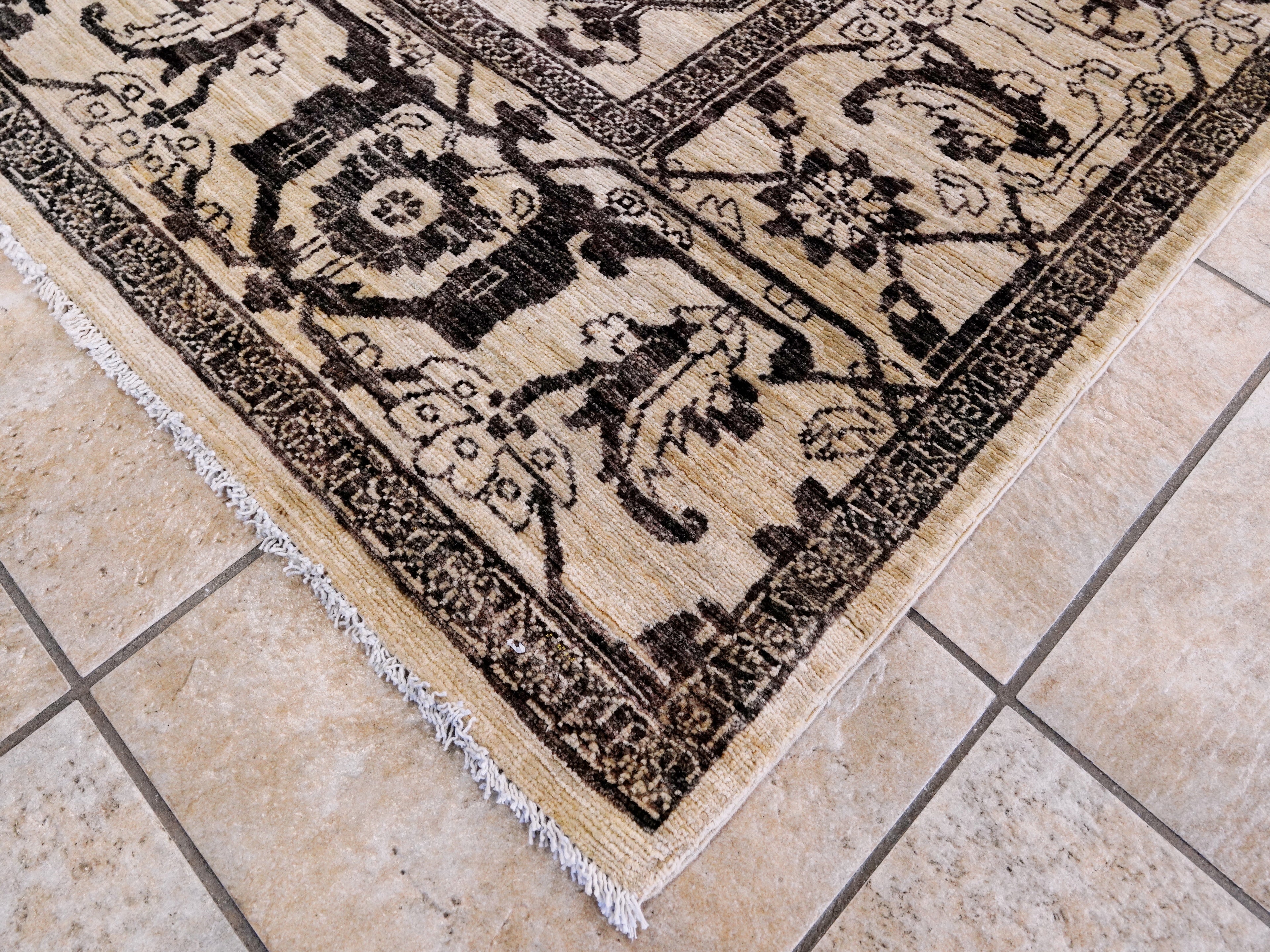 8x10 Ft Beige Bidjar Rug - Hand Knotted Oriental Rug