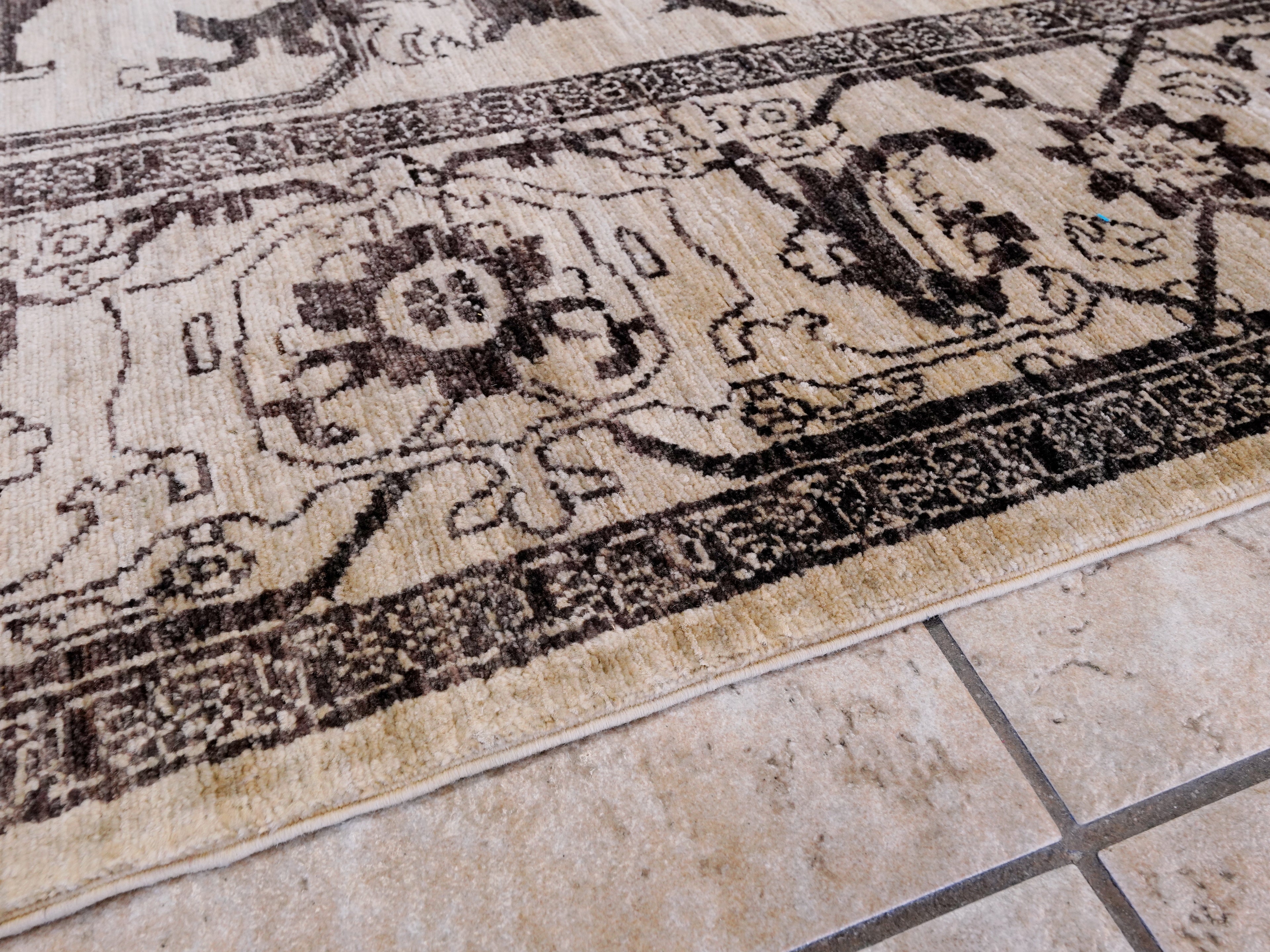 8x10 Ft Beige Bidjar Rug - Hand Knotted Oriental Rug