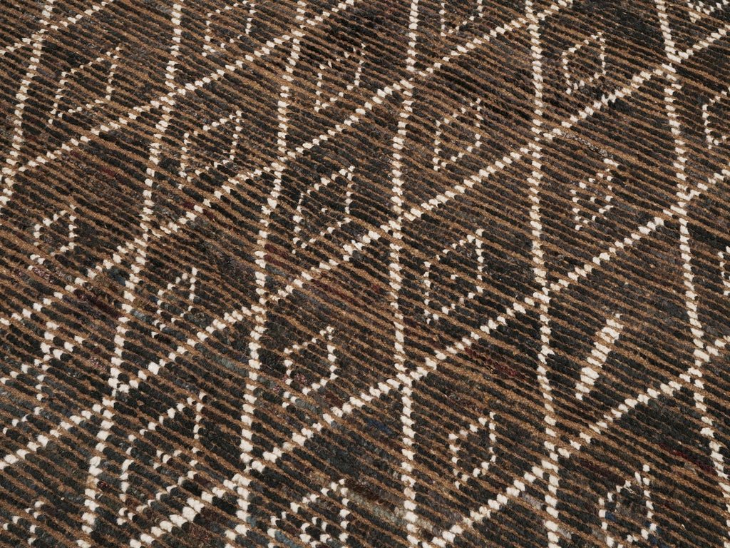 5x8 Ft Dark Brown Moroccan Rug - Hand Knotted Area Rug