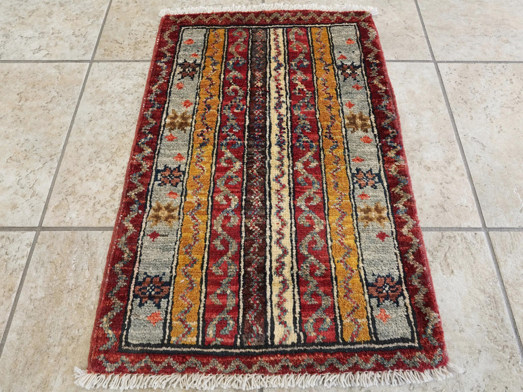 1x2 Ft Hand Knotted Heriz Rug - Red Afghan Wool Accent Rug