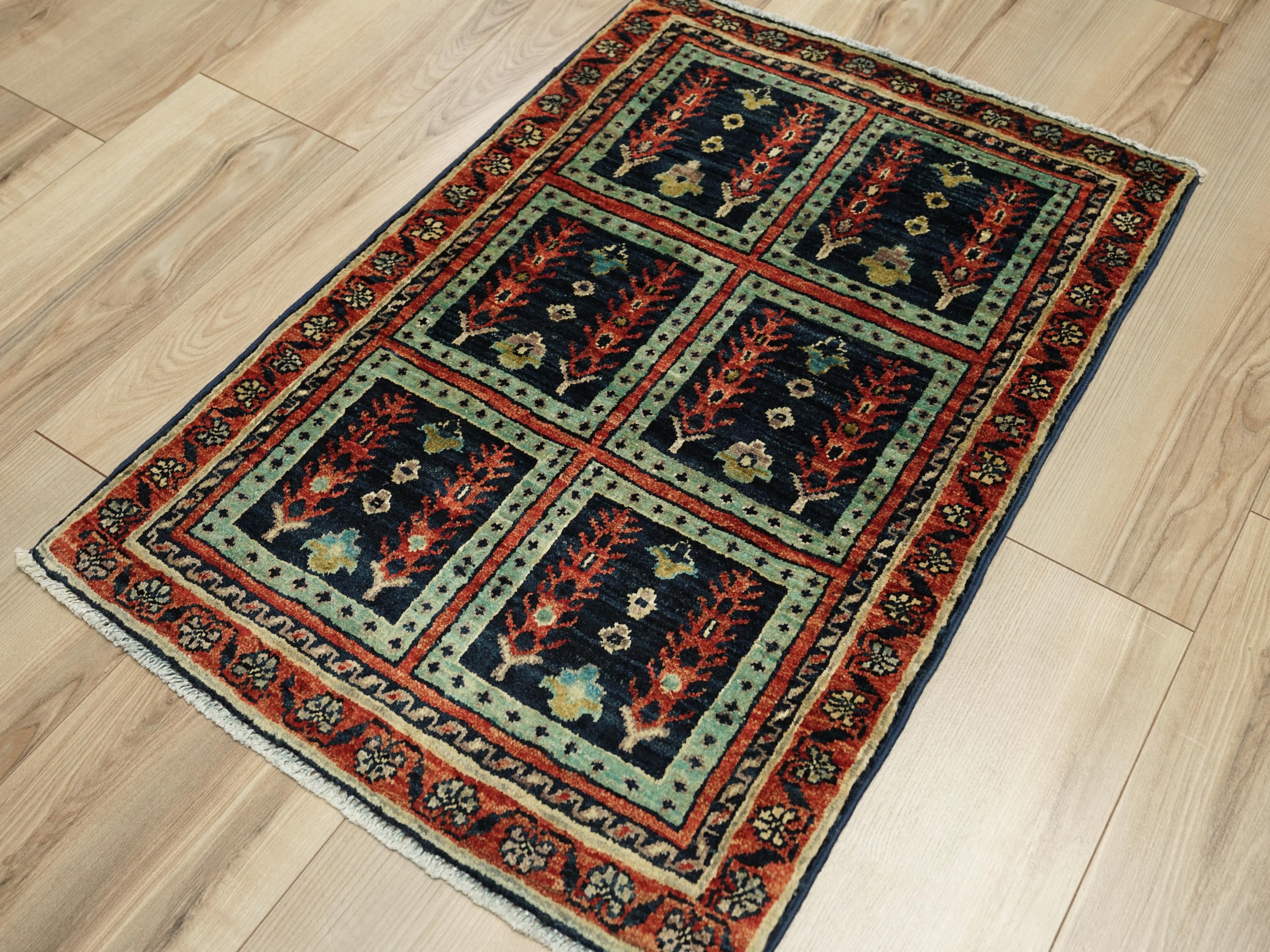 2x3 Ft Handmade Red & Green Heriz Rug - Wool Area Rug