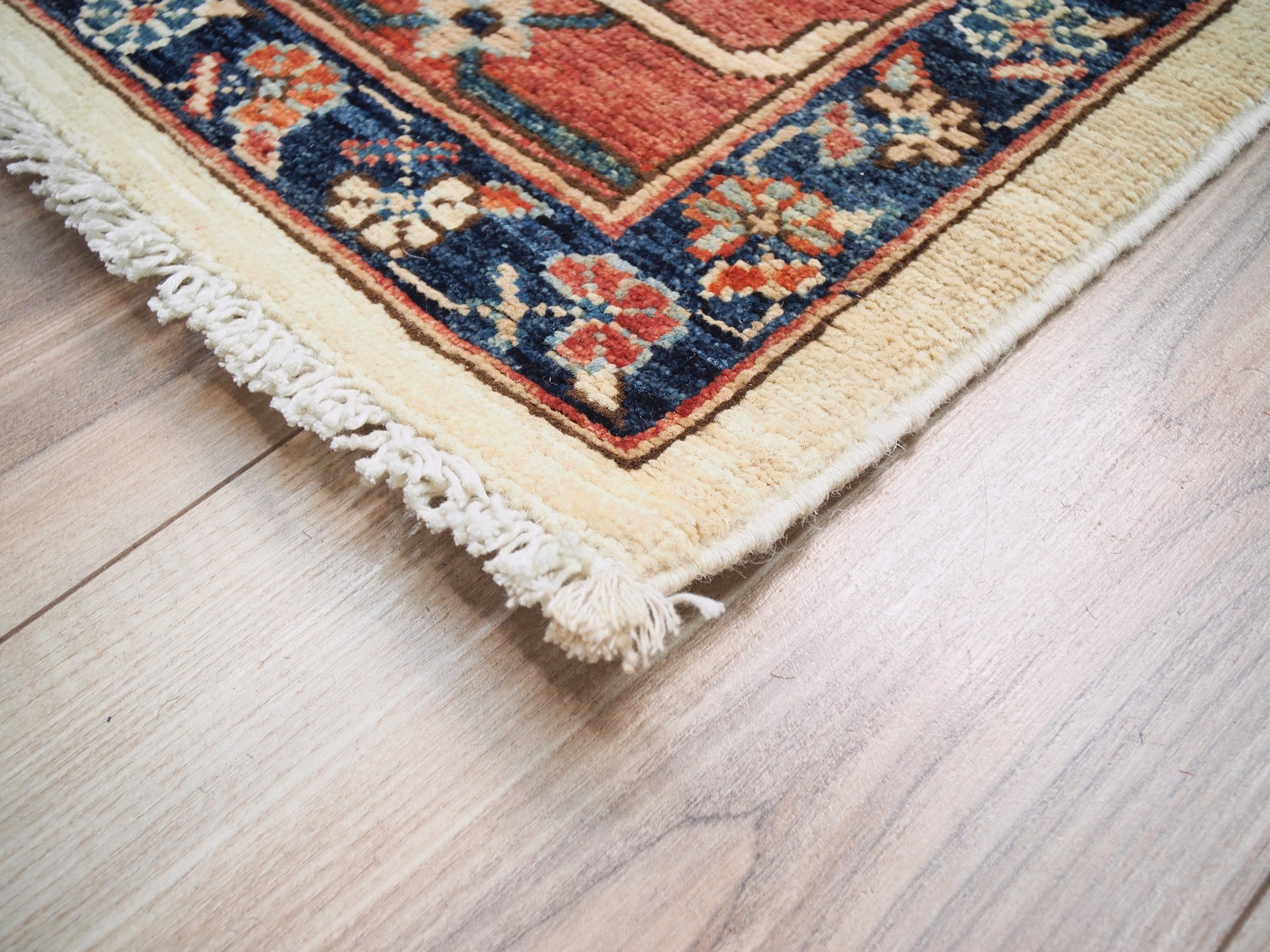 8x10 Ft Blue & Red Heriz Rug: Hand -Knotted Oriental Wool Rug