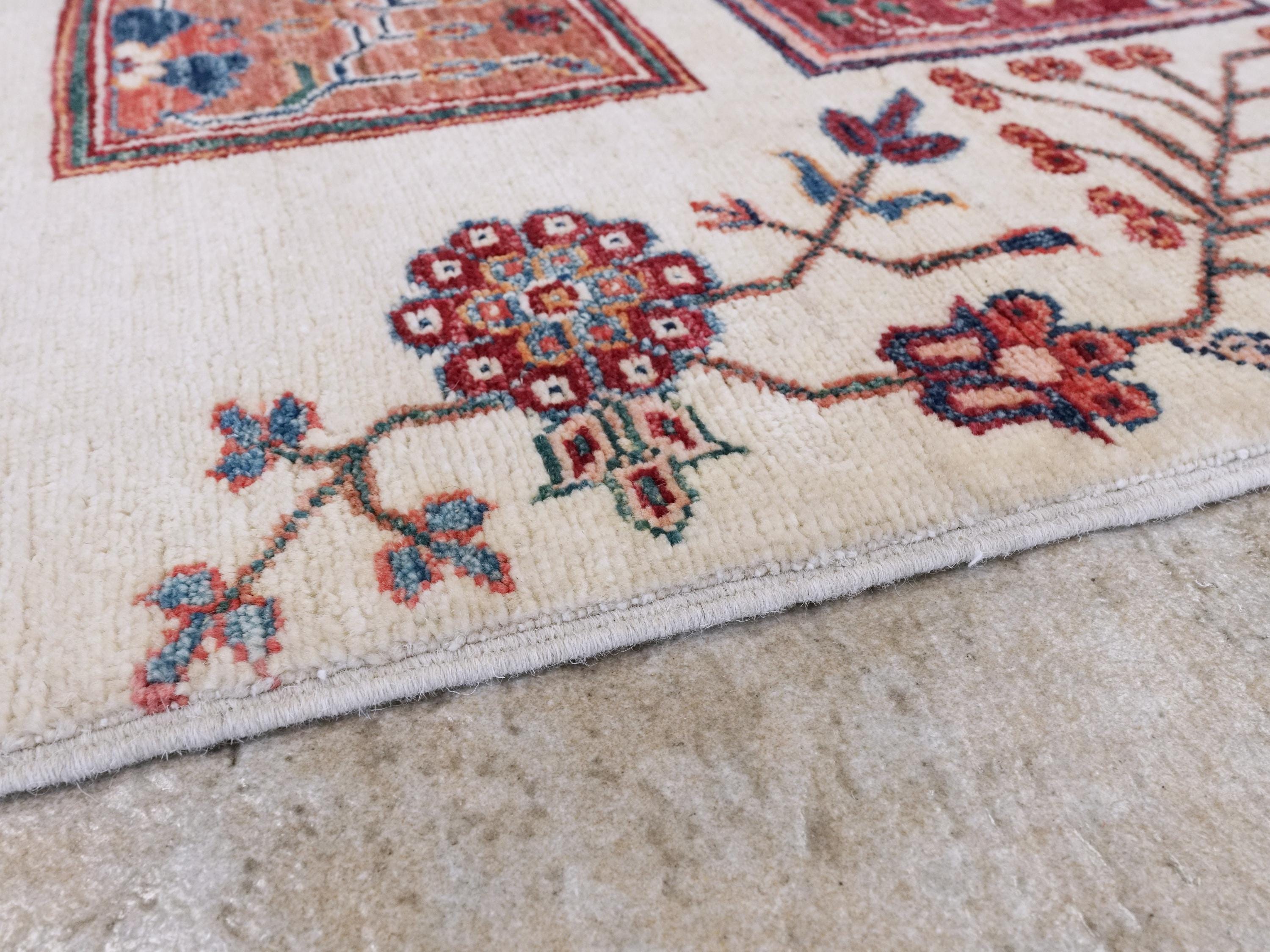 6x8 Ft Beige Serapi Rug - Hand Knotted Oriental Area Rug - Garden Design