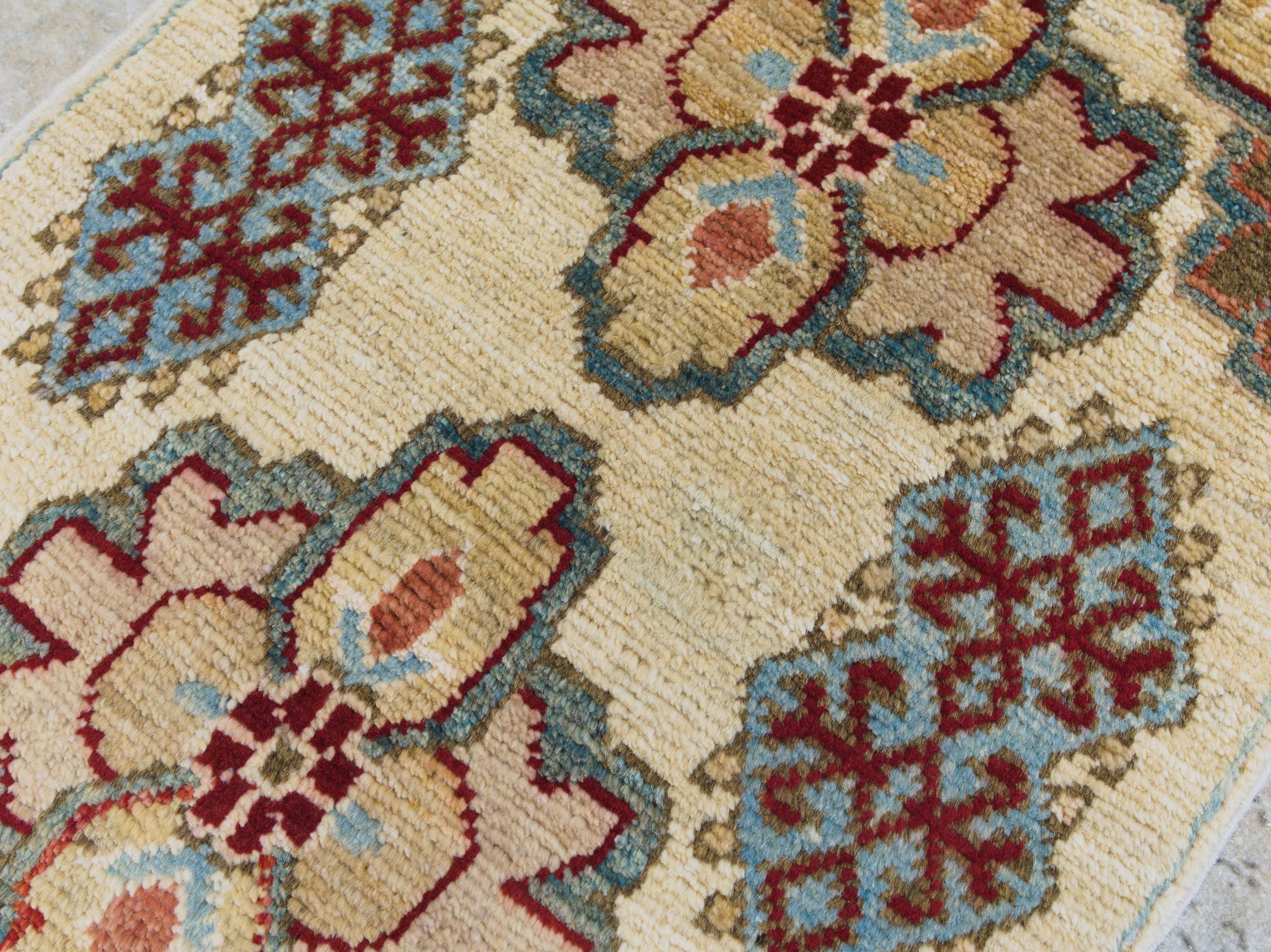 1x2 Ft Beige Serapi Rug - Floral Accent Rug