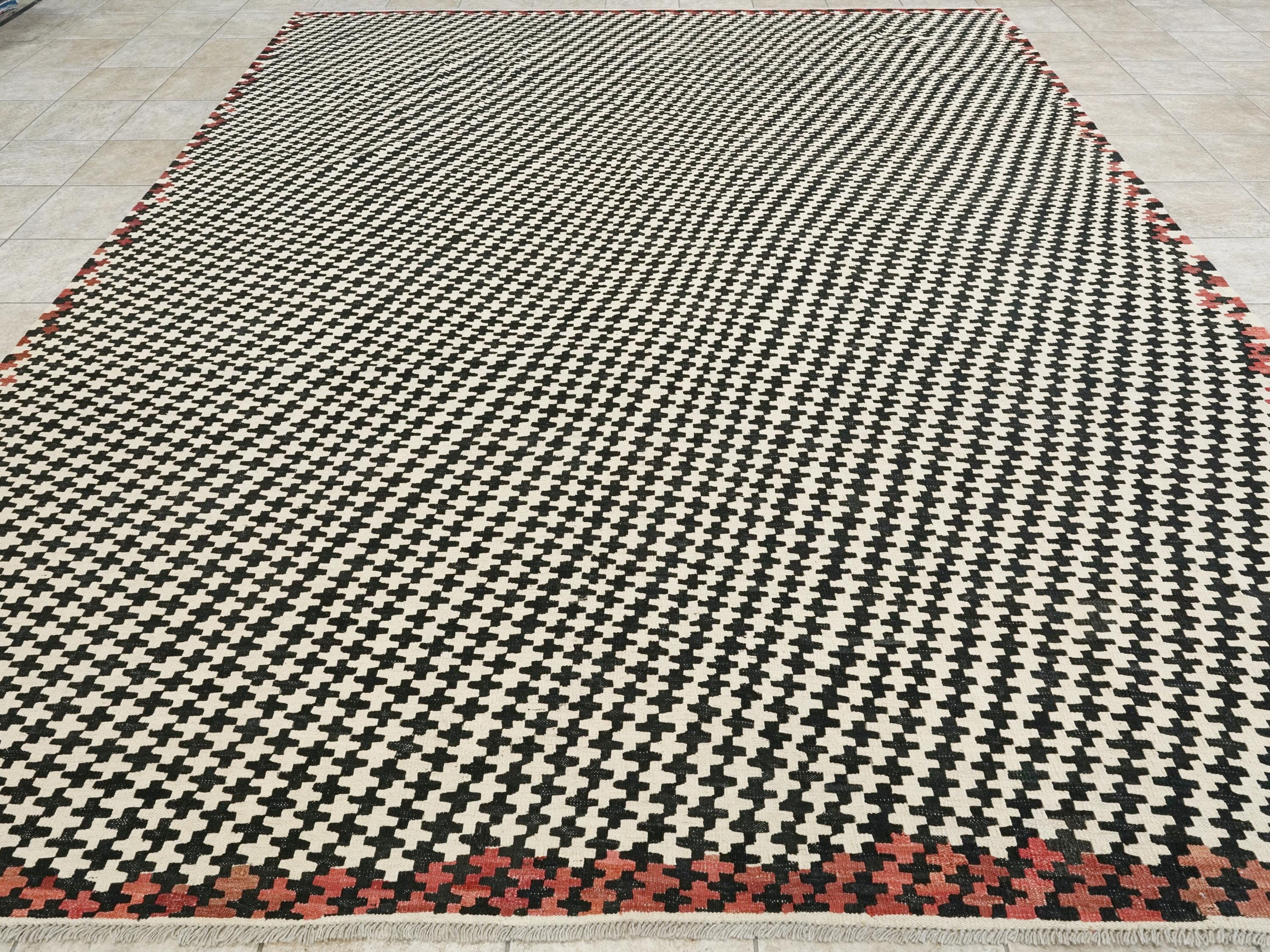 10x13 Ft Black & Beige Kilim Rug - Handmade Afghan Flatweave