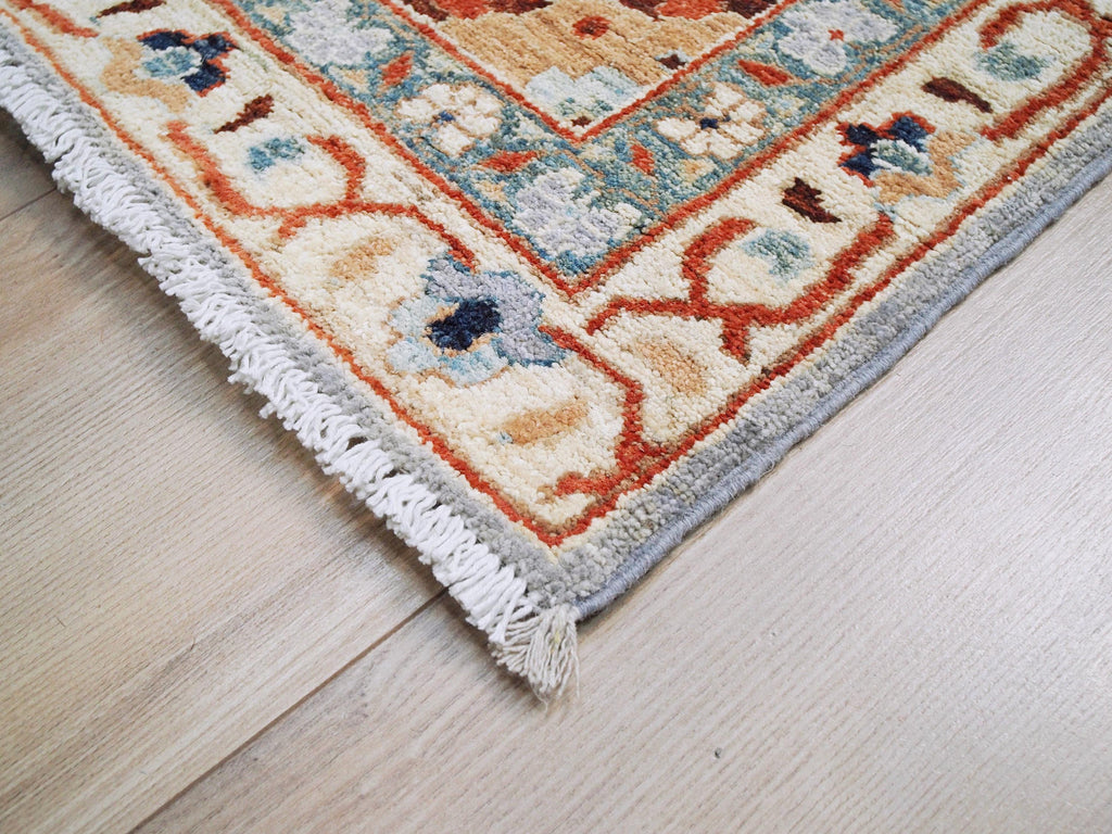 6x9 Ft Light Grey Serapi Rug - Hand Knotted Oriental Rug - Floral Design