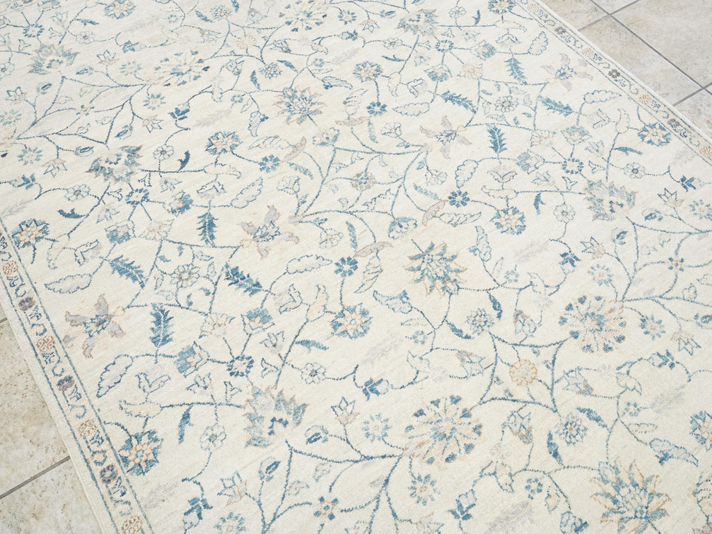 5x7 Ft White Serapi Rug - Vintage Afghan Floral Rug - Persian Design