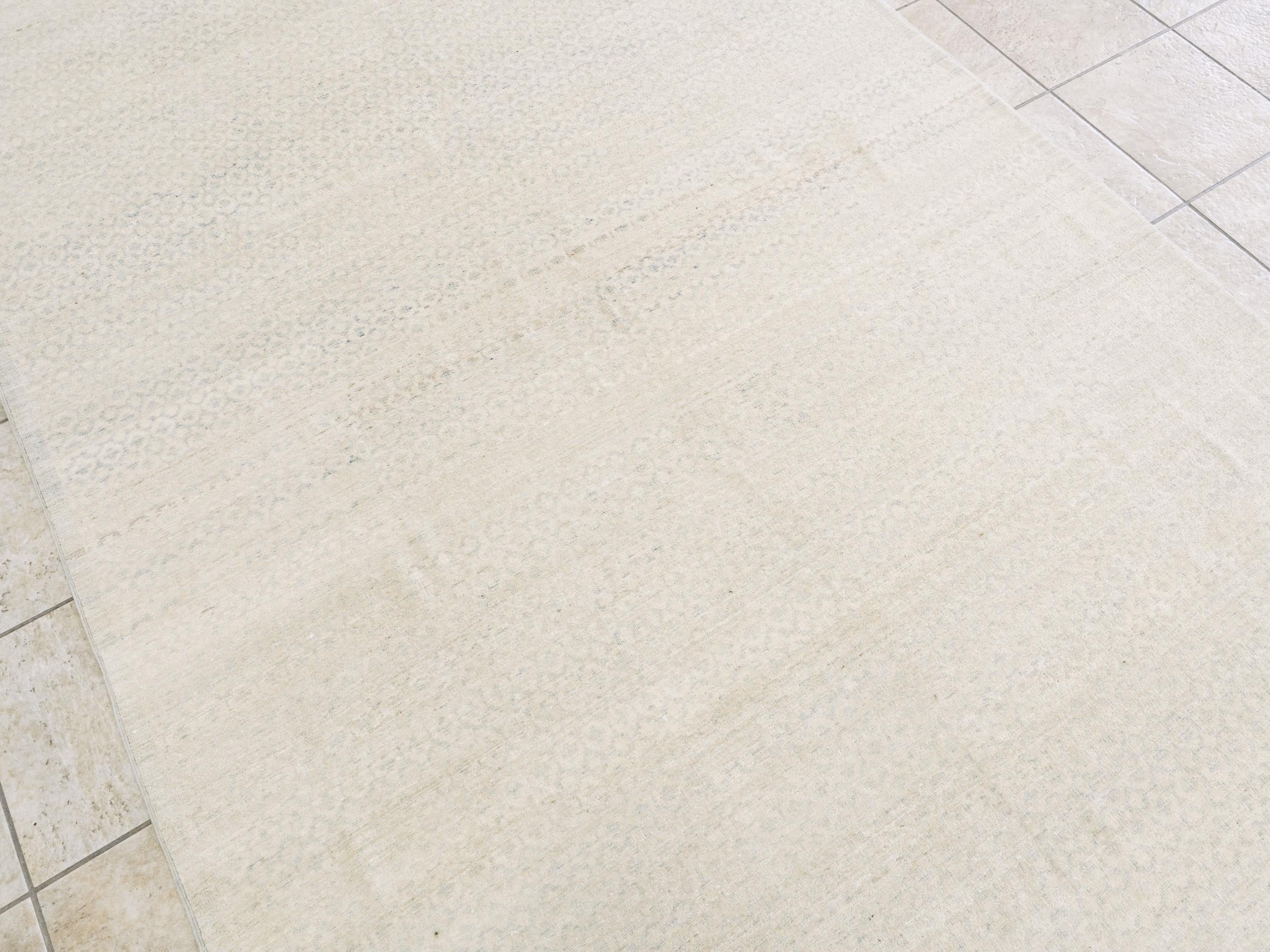 6x9 Ft White Heriz Rug - Hand Knotted Oriental Area Rug