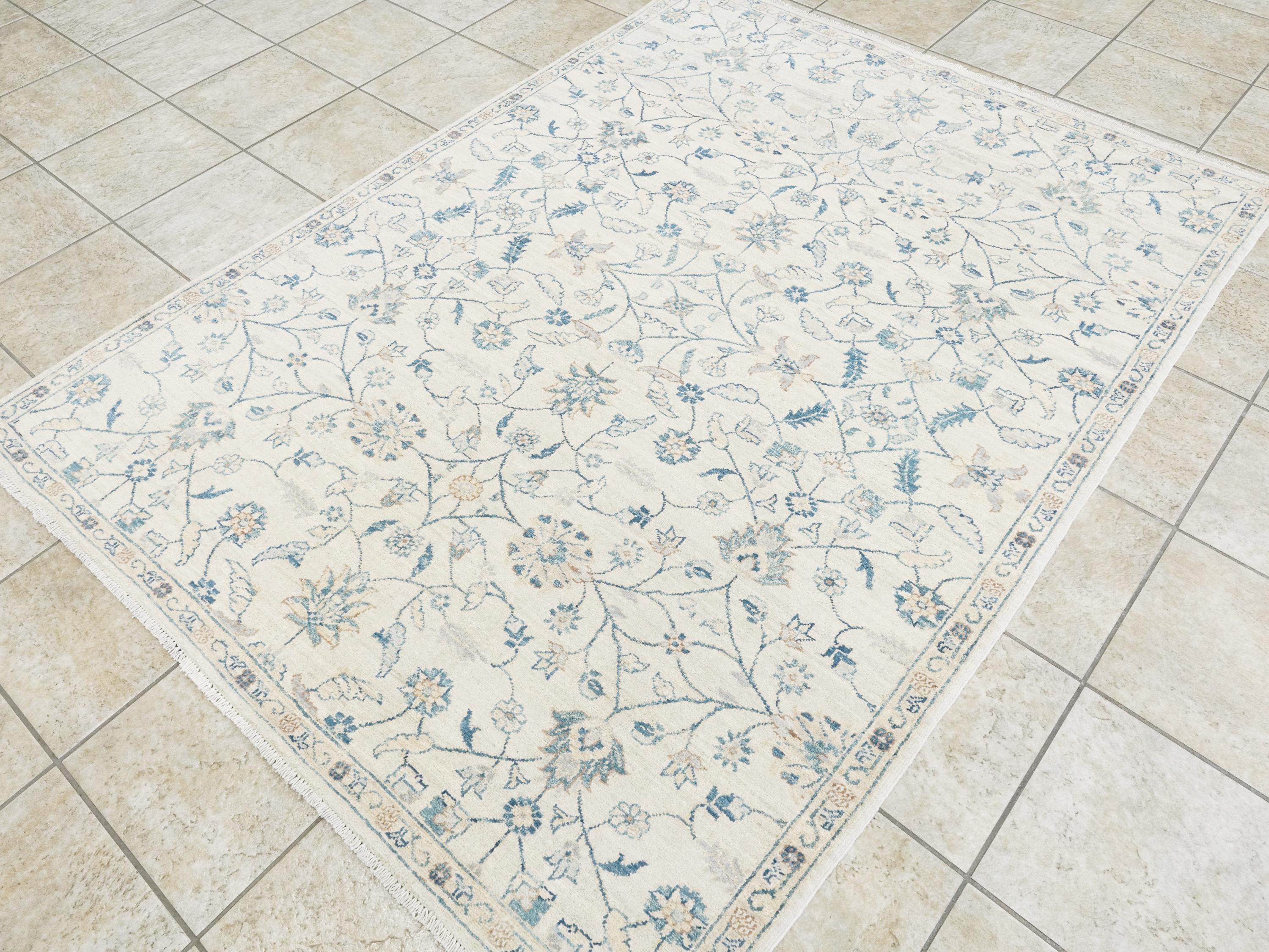 5x7 Ft White Serapi Rug - Vintage Afghan Floral Rug - Persian Design